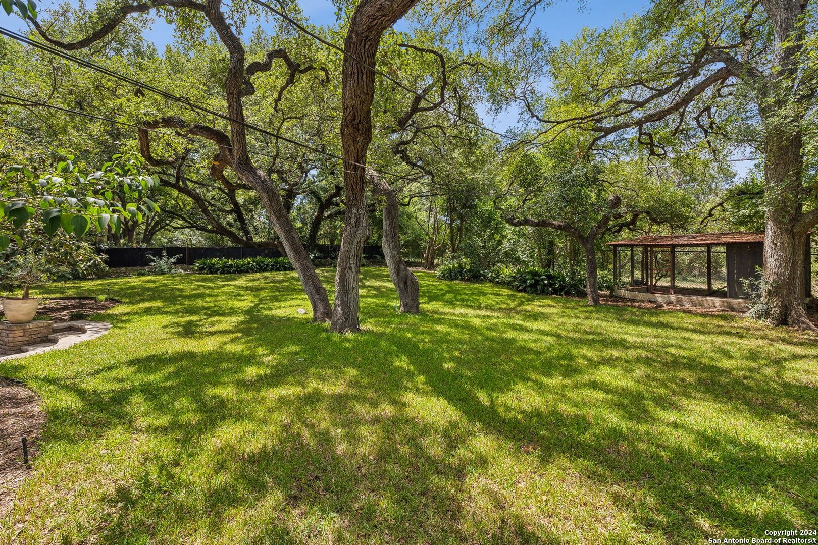 221 Devine Rd