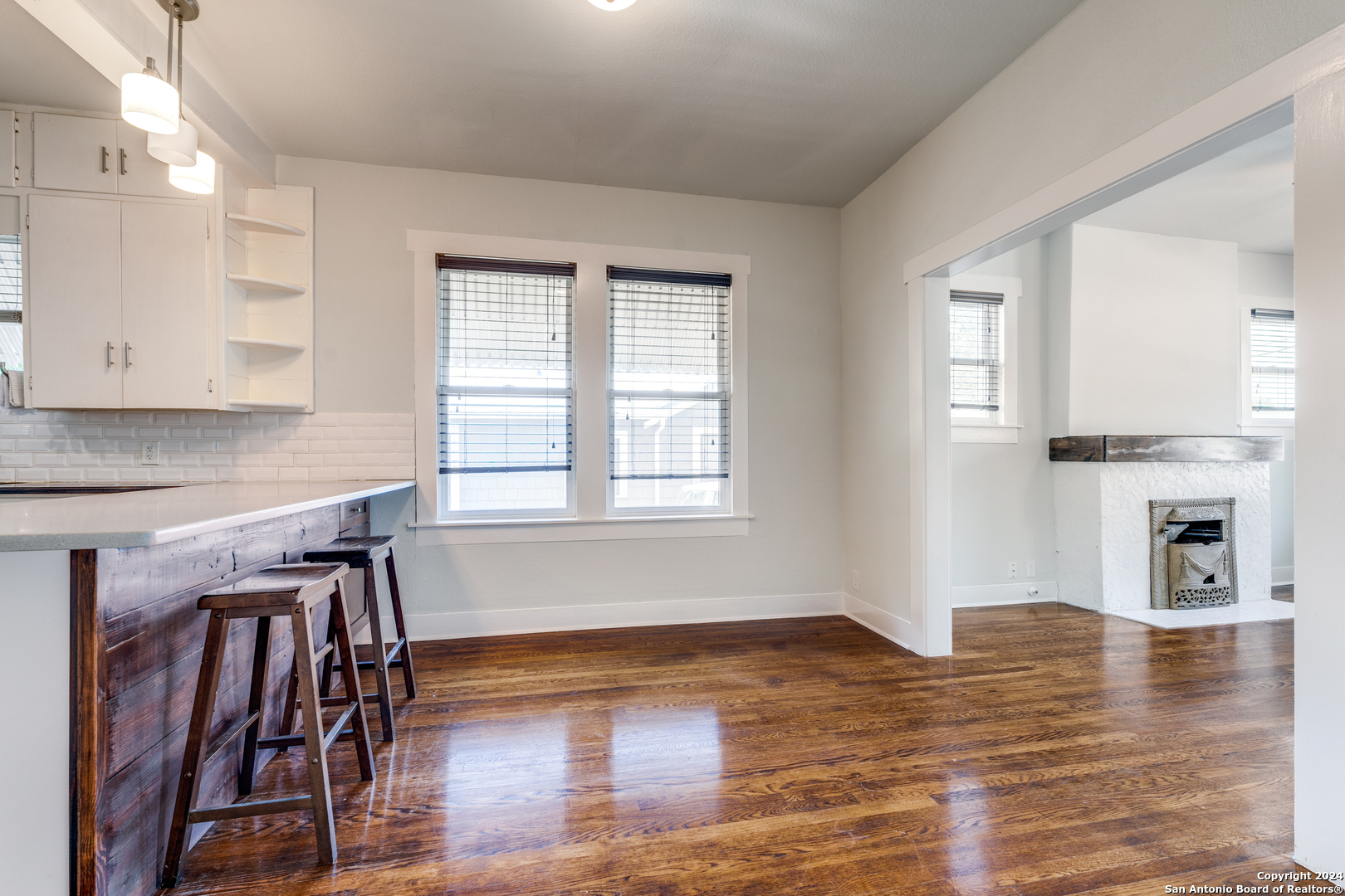 410 ELEANOR AVE