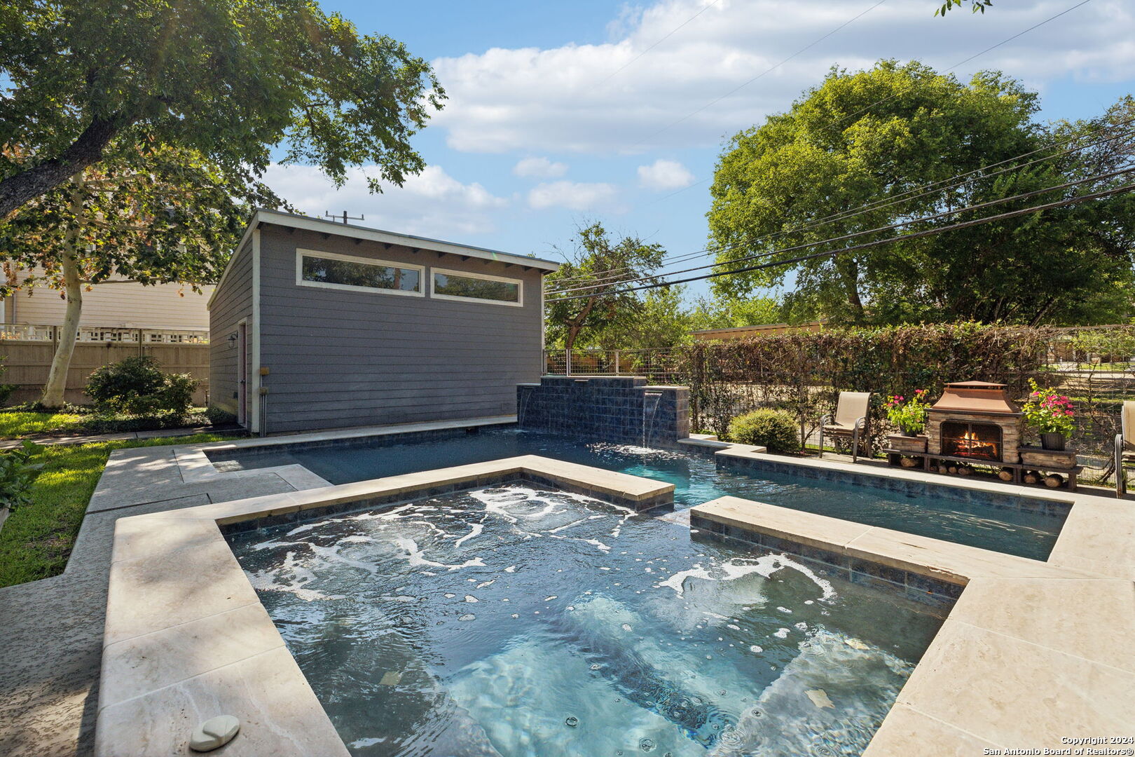 154 KATHERINE CT