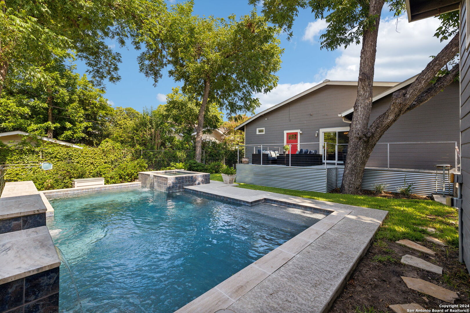 154 KATHERINE CT