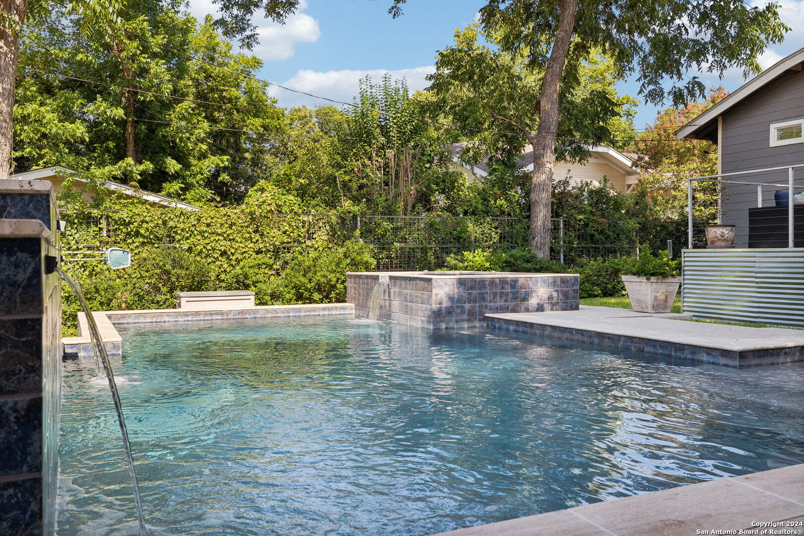 154 KATHERINE CT