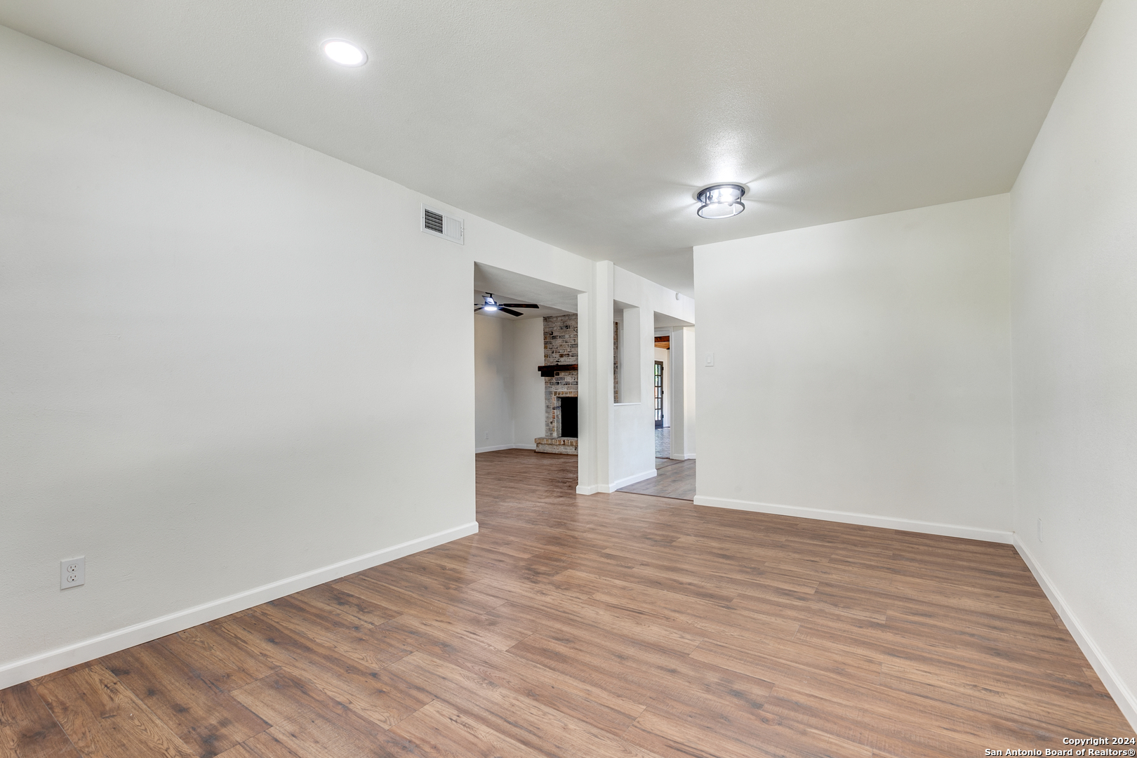 1723 BROGAN DR
