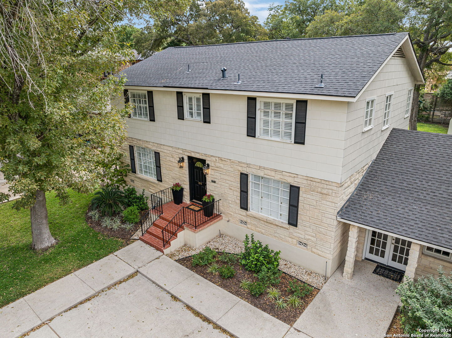 106 MORNINGSIDE DR