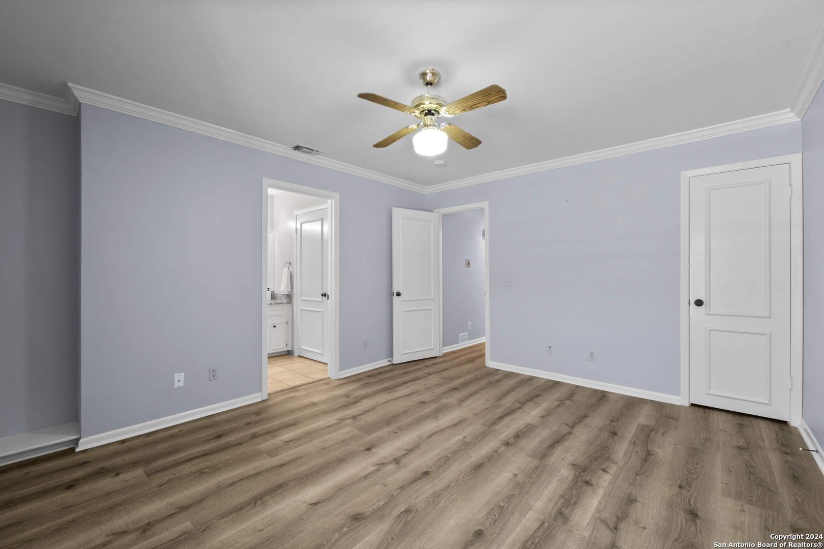 7926 BROADWAY 304
