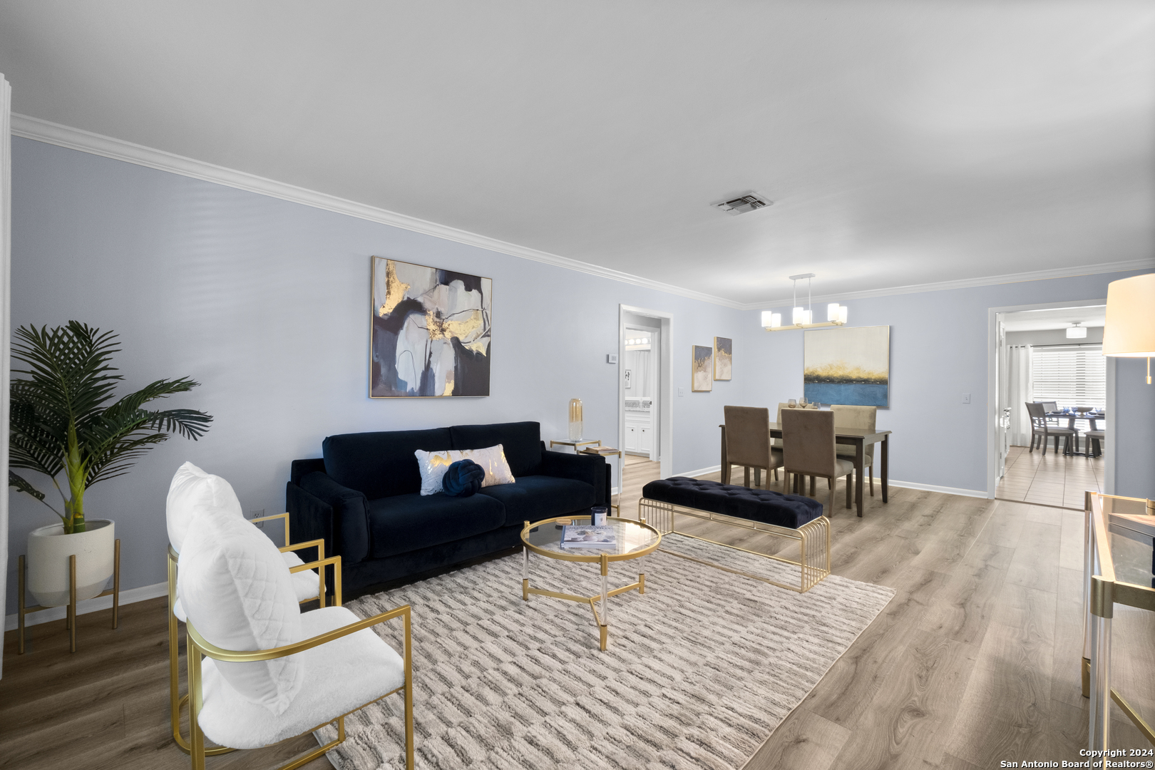 7926 BROADWAY 304