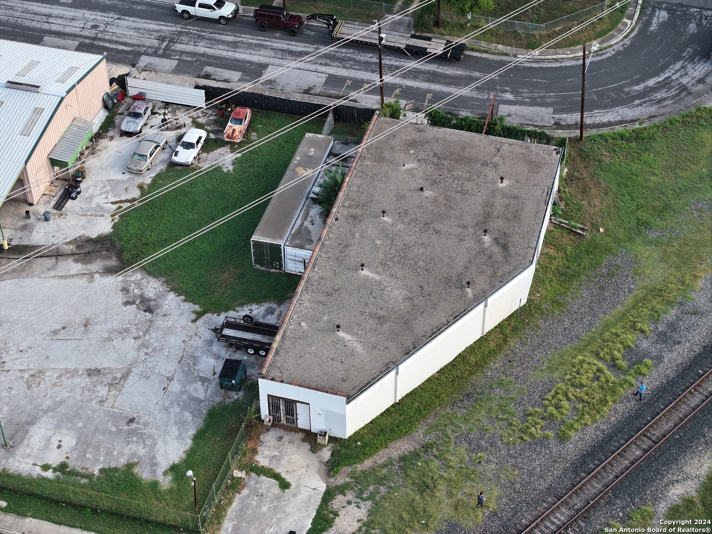 402 EARL St