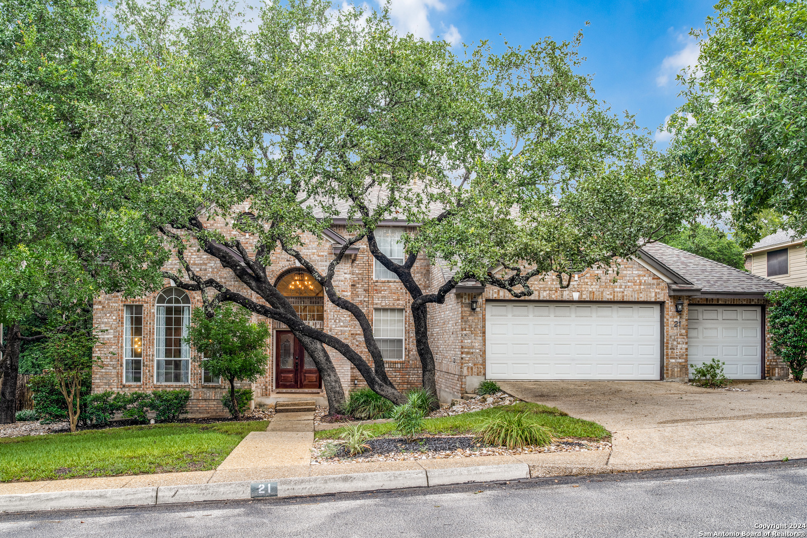 21 Inwood Manor
