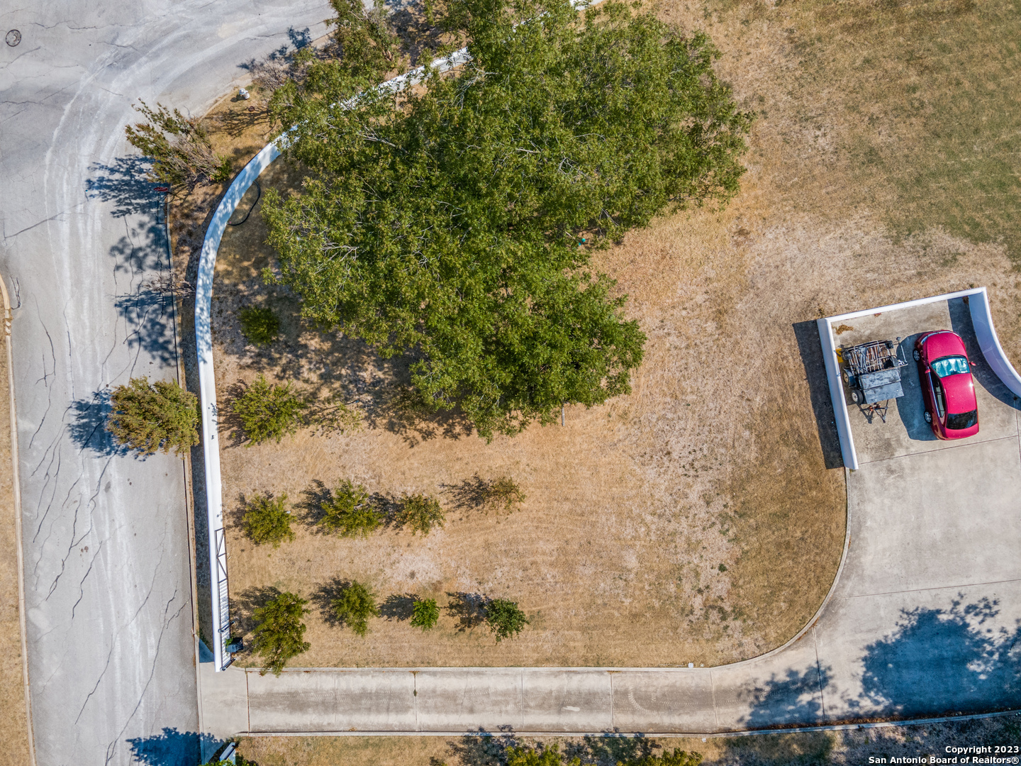 200 Zambrano Rd