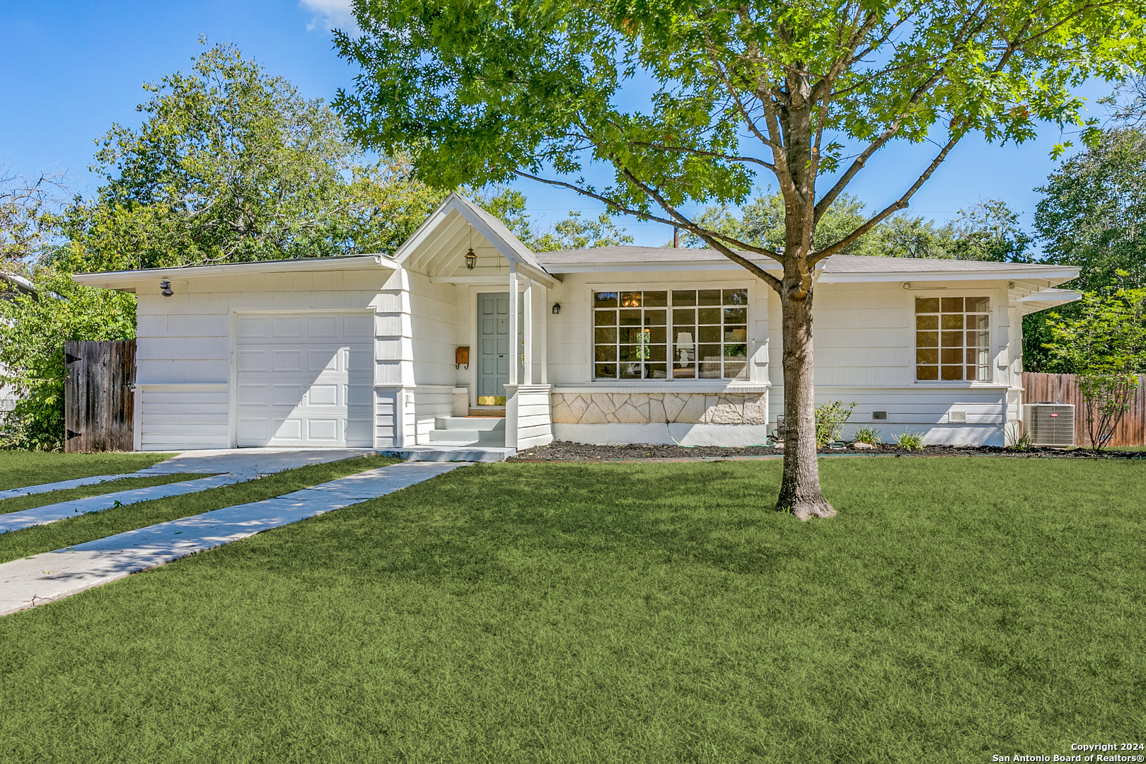 447 HARMON DR