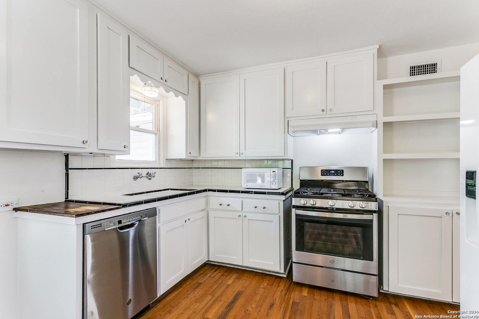 447 HARMON DR