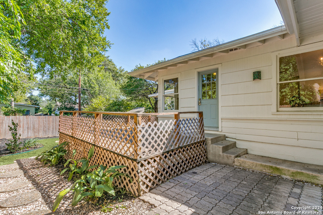 447 HARMON DR