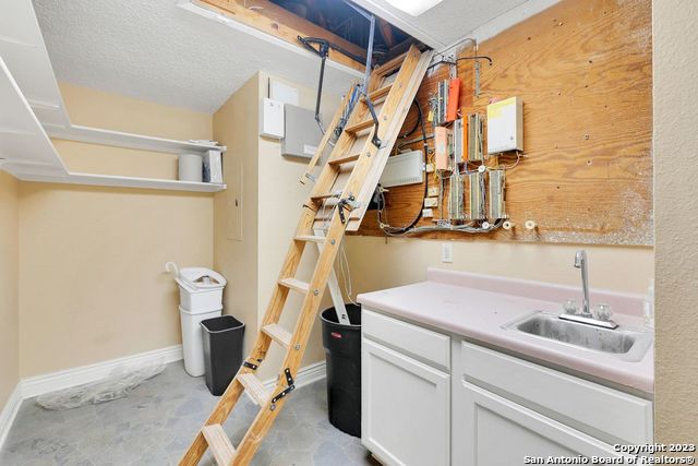 8000 WEST AVE 2