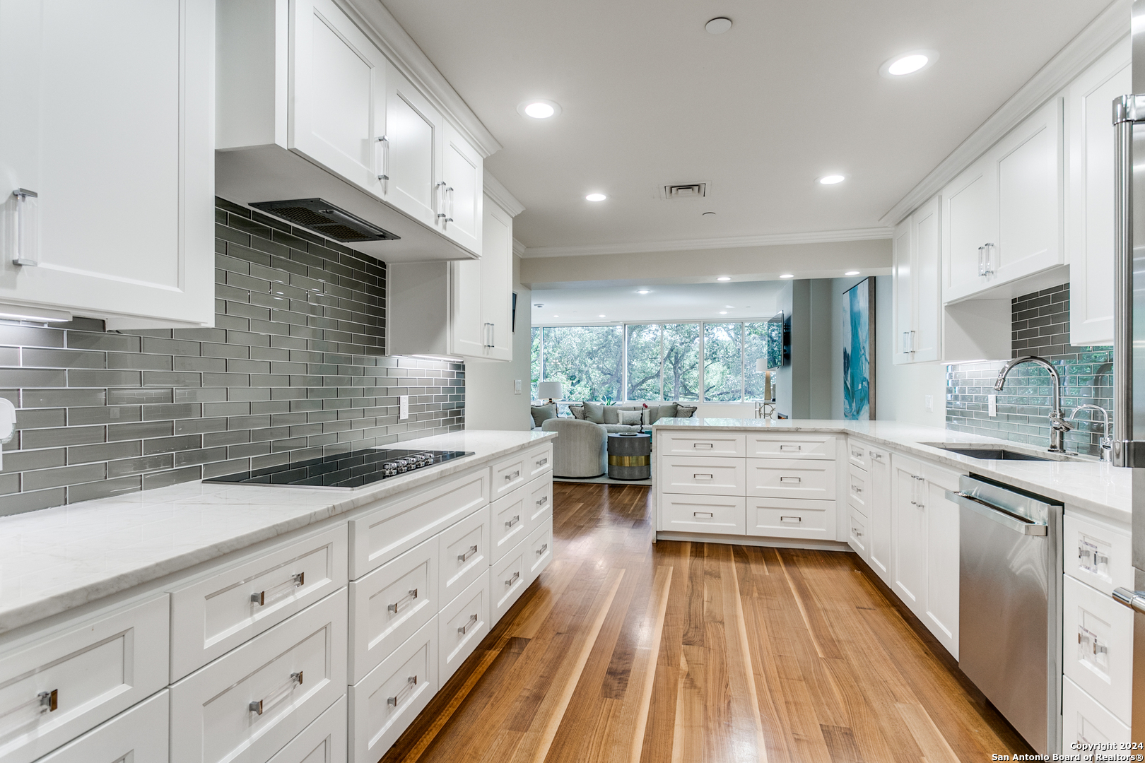 200 PATTERSON AVE 110