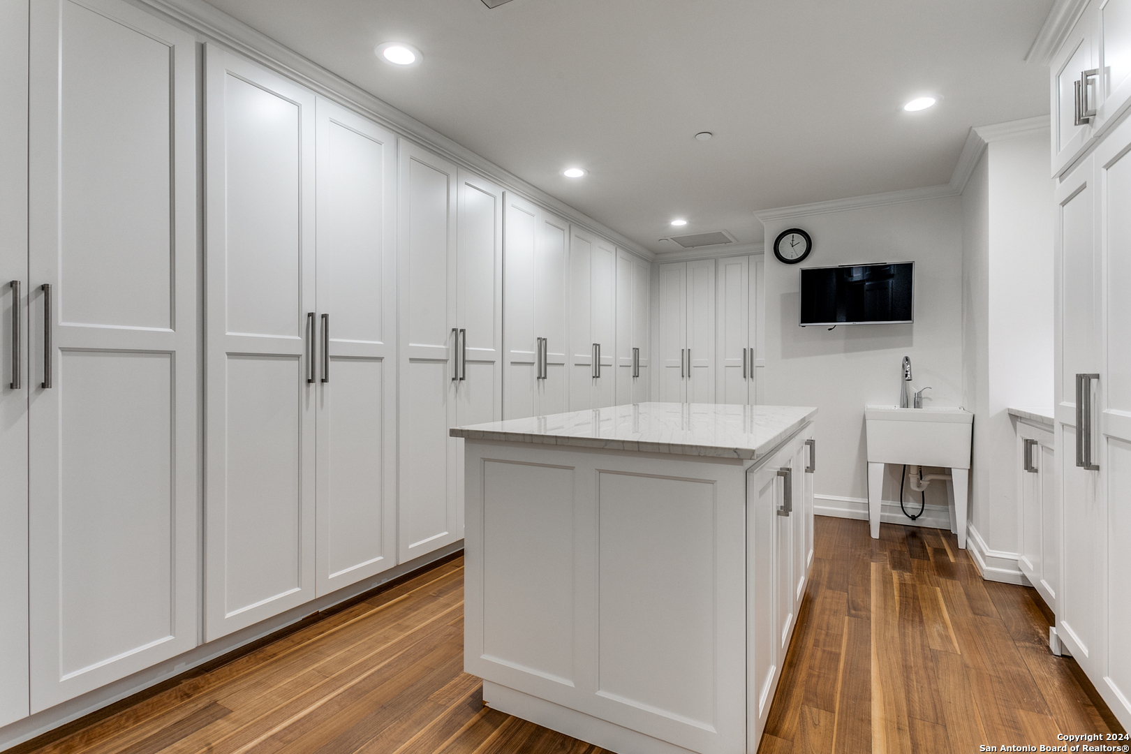 200 PATTERSON AVE 110