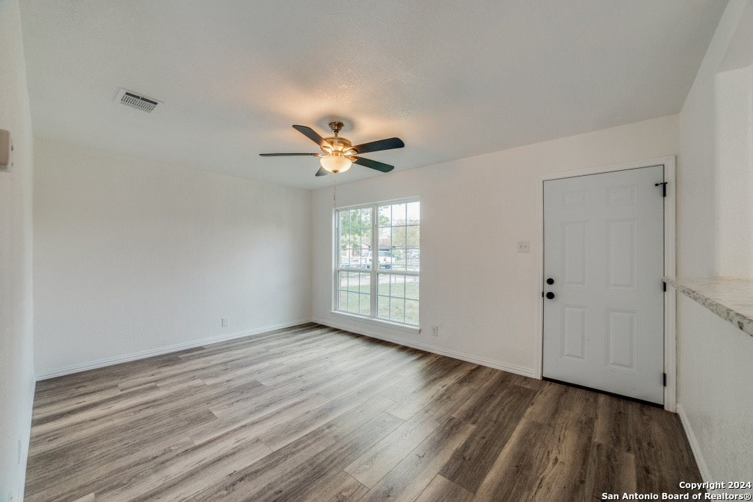 9426 HINDI ST