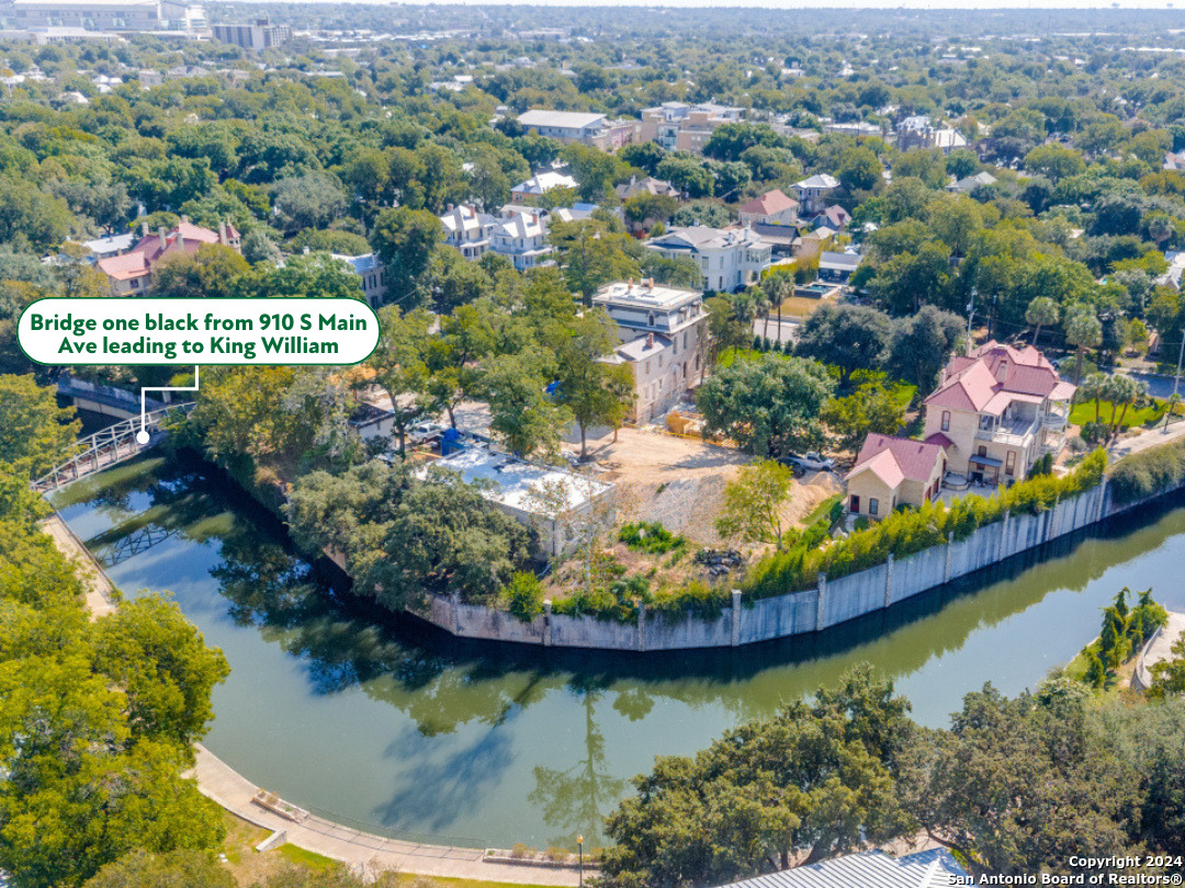 910 S MAIN AVE