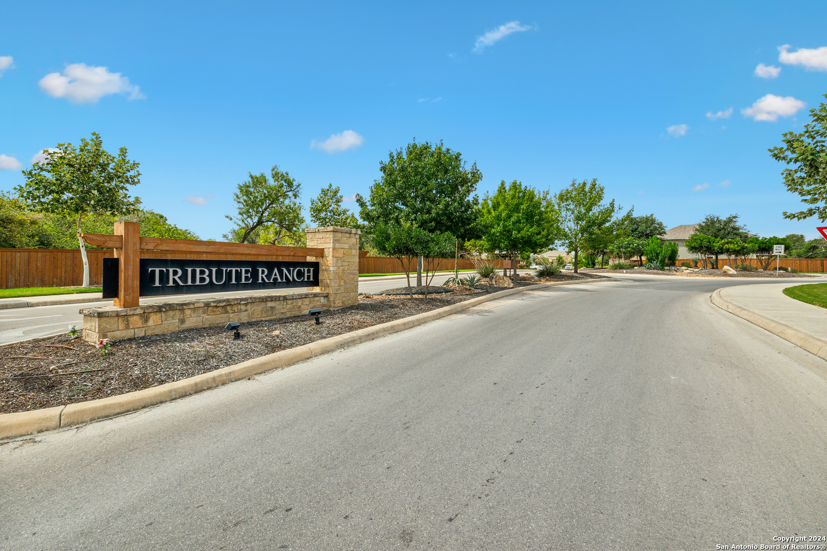 11651 TRIBUTE OAKS