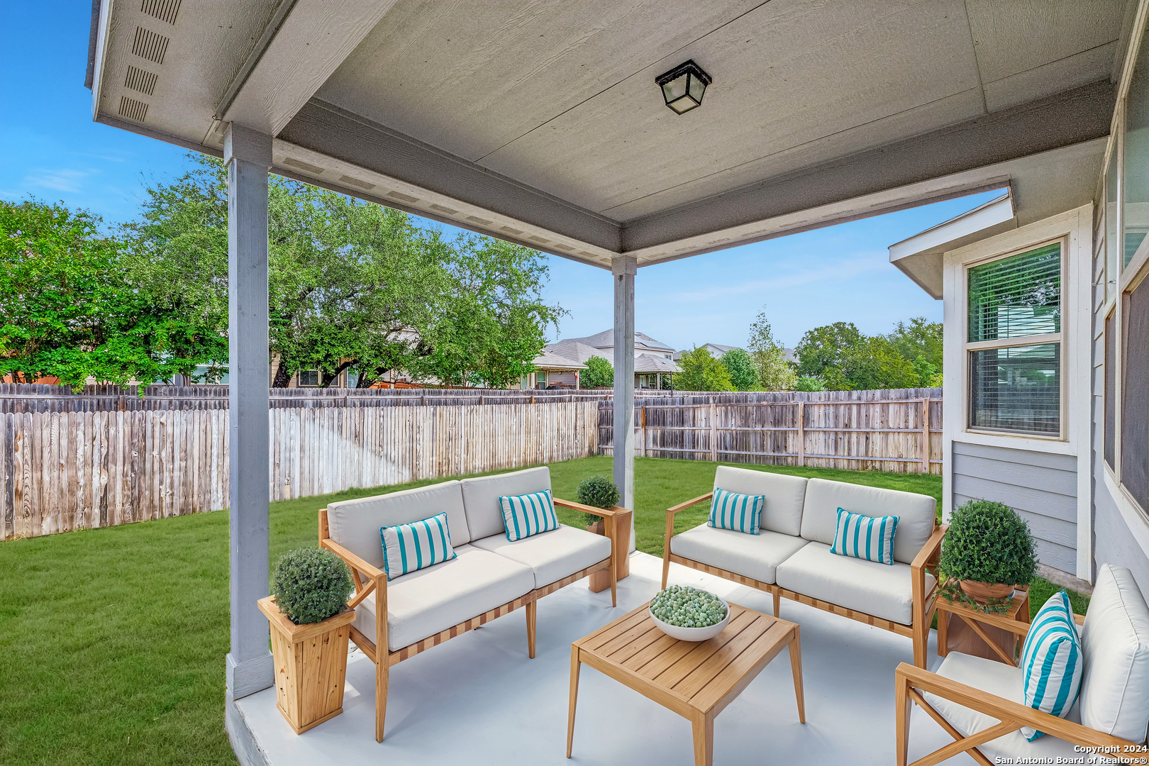 11651 TRIBUTE OAKS