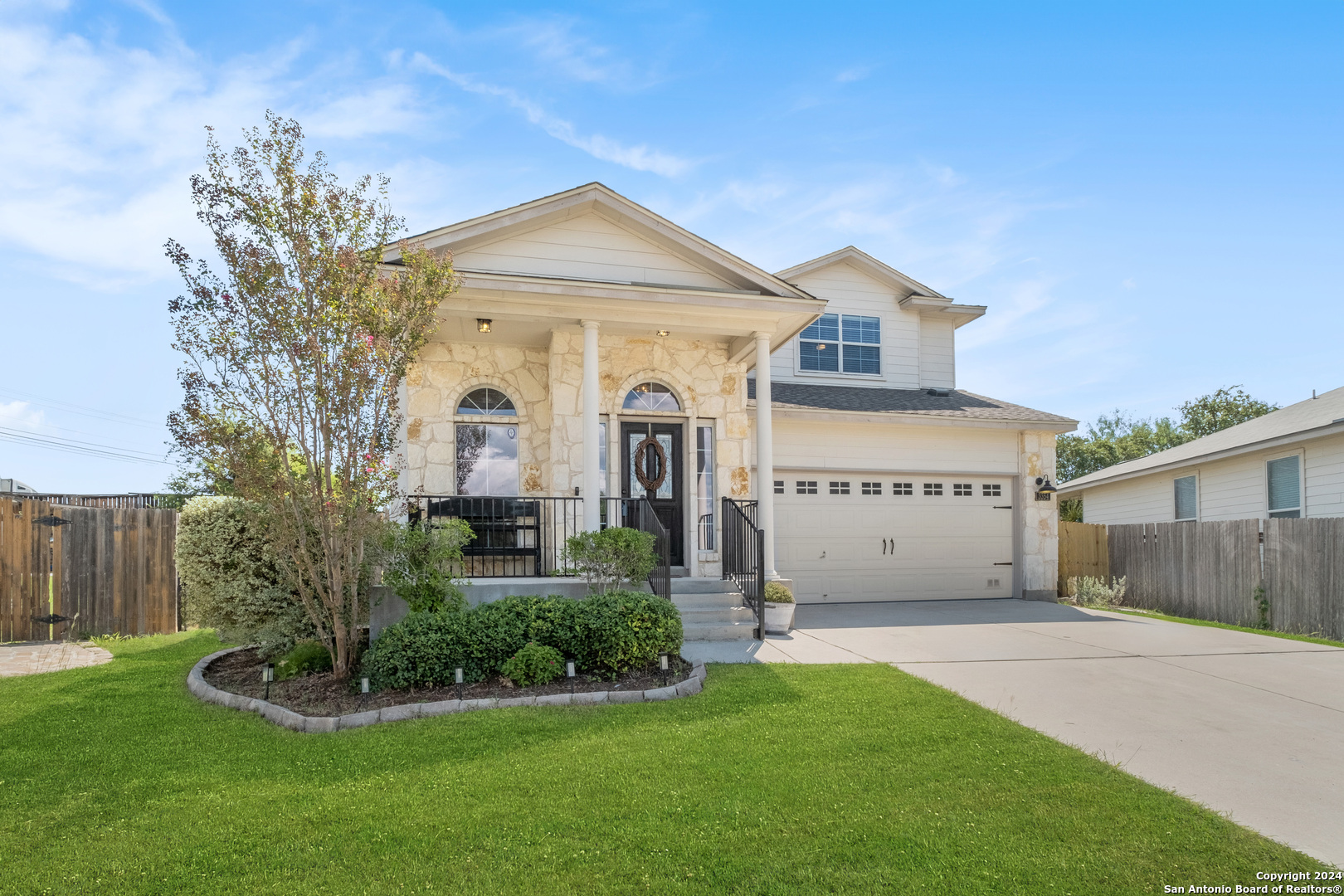 3354 KINGLET CT