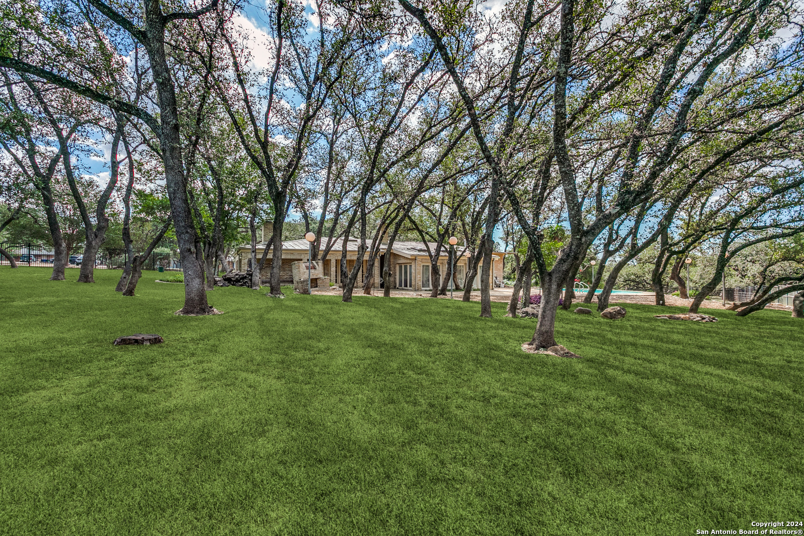 111 PALO PINTO ST