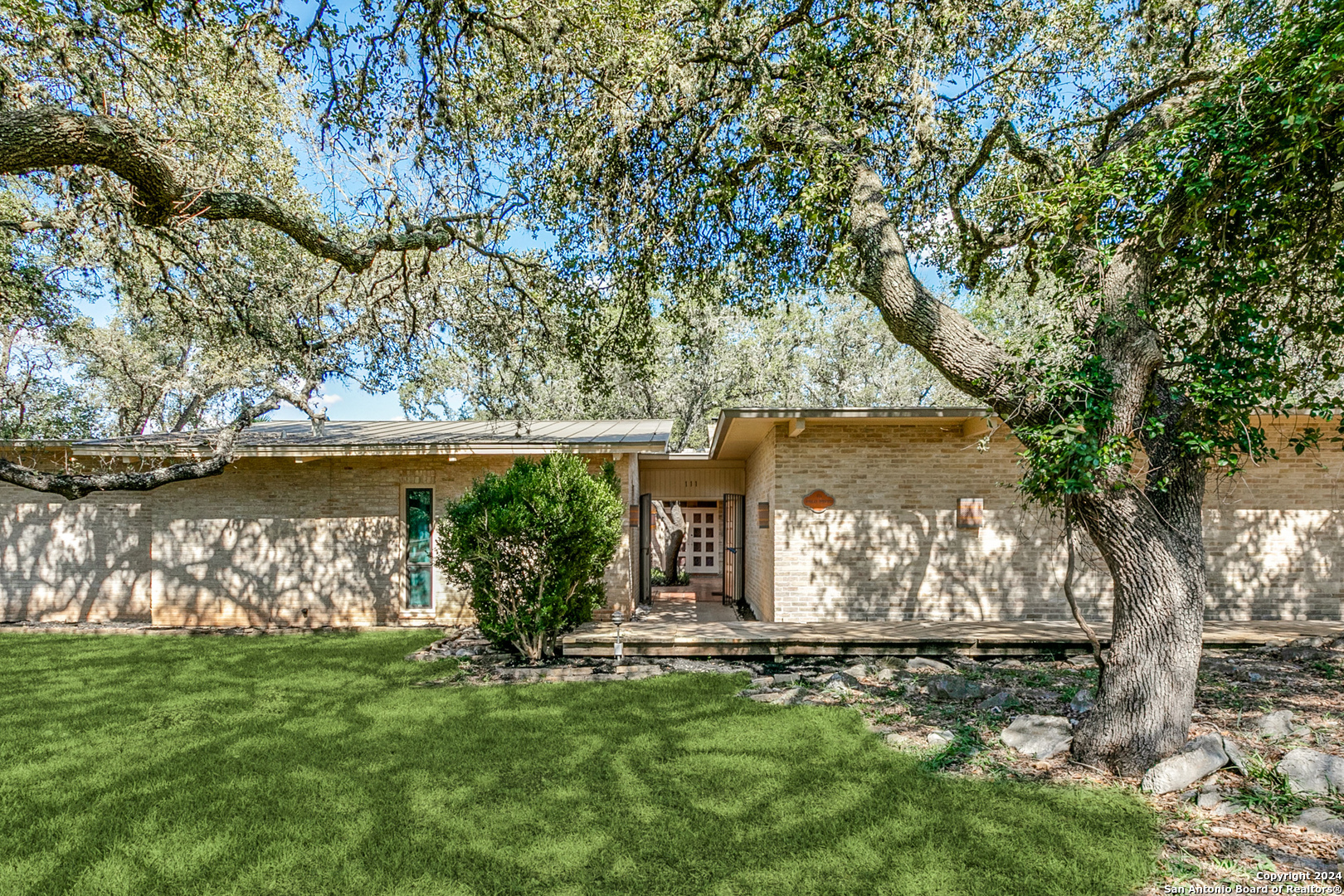 111 PALO PINTO ST