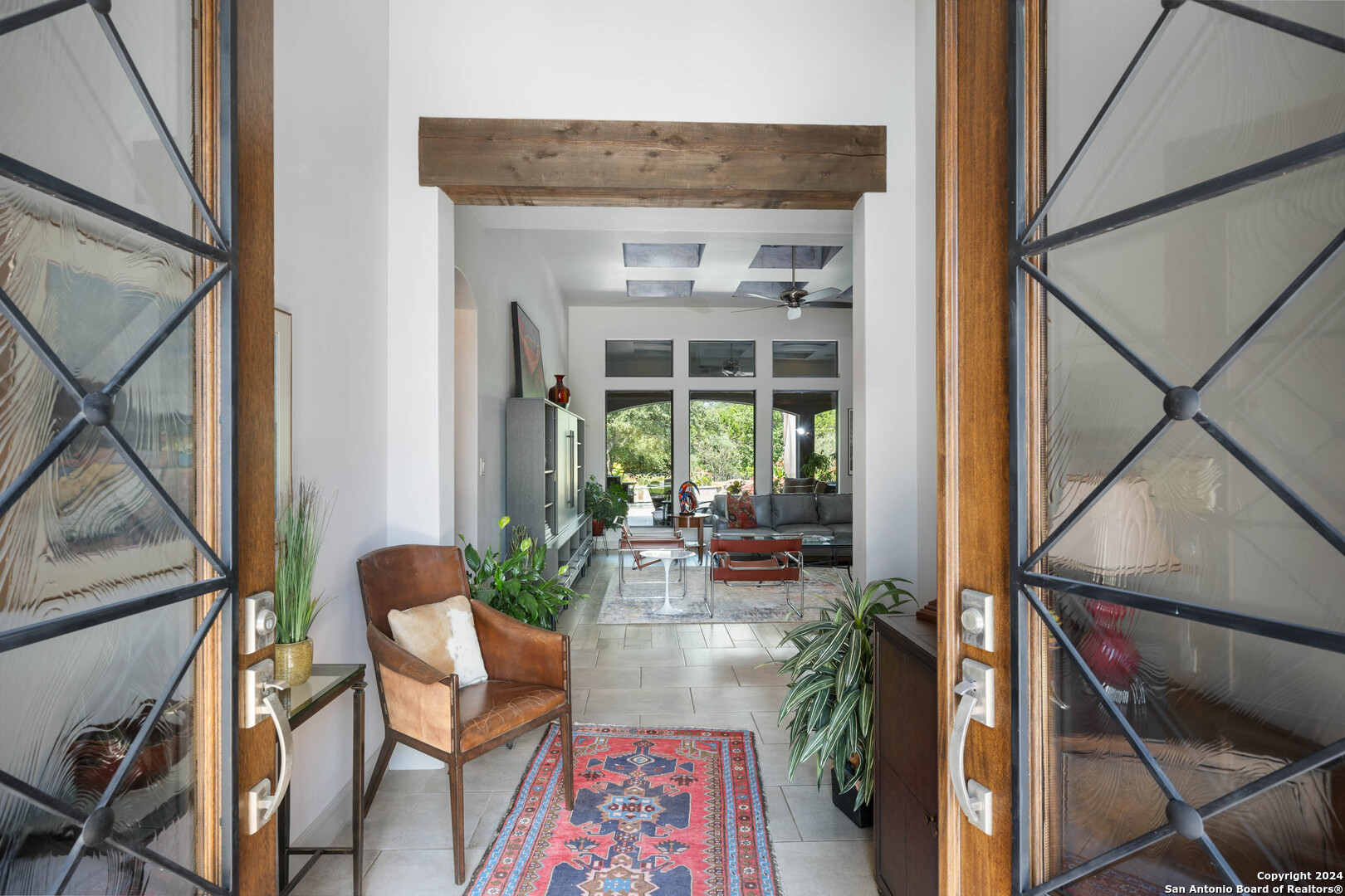 136 BALCONES BND