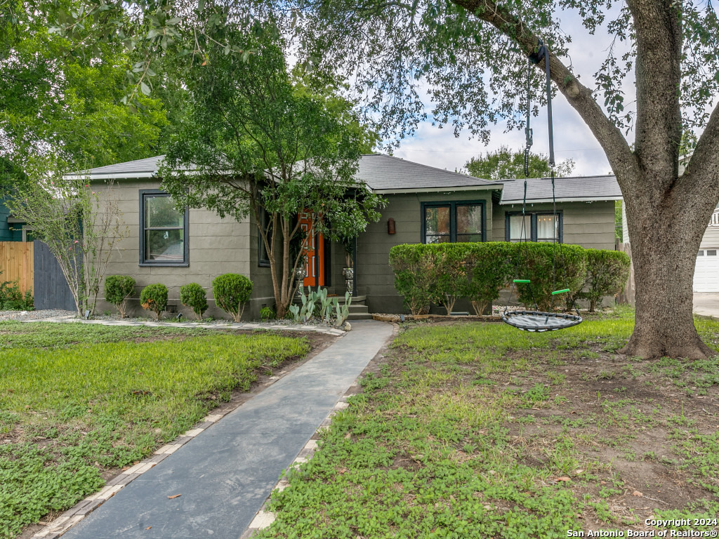 407 W HERMINE BLVD