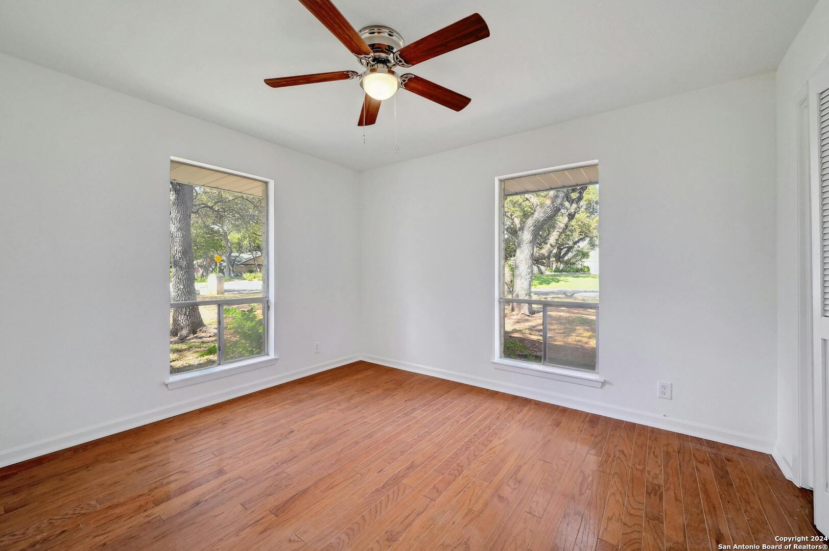 12606 chateau forest