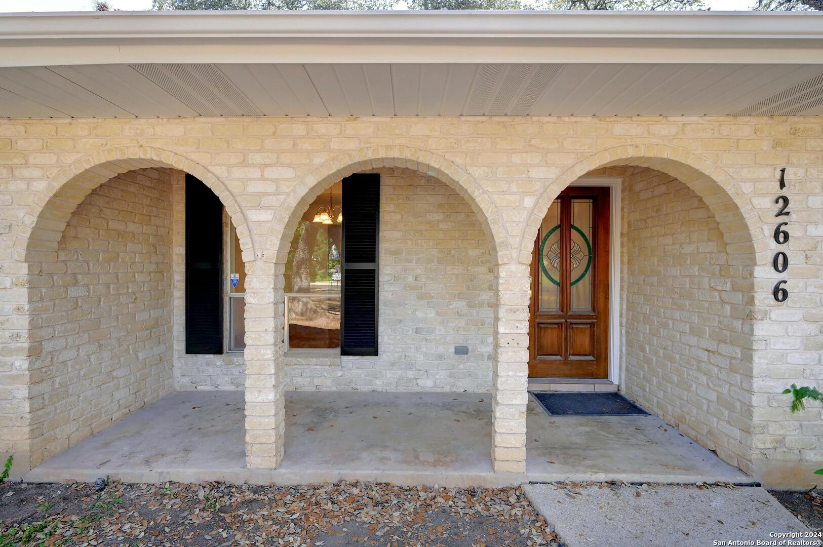 12606 chateau forest