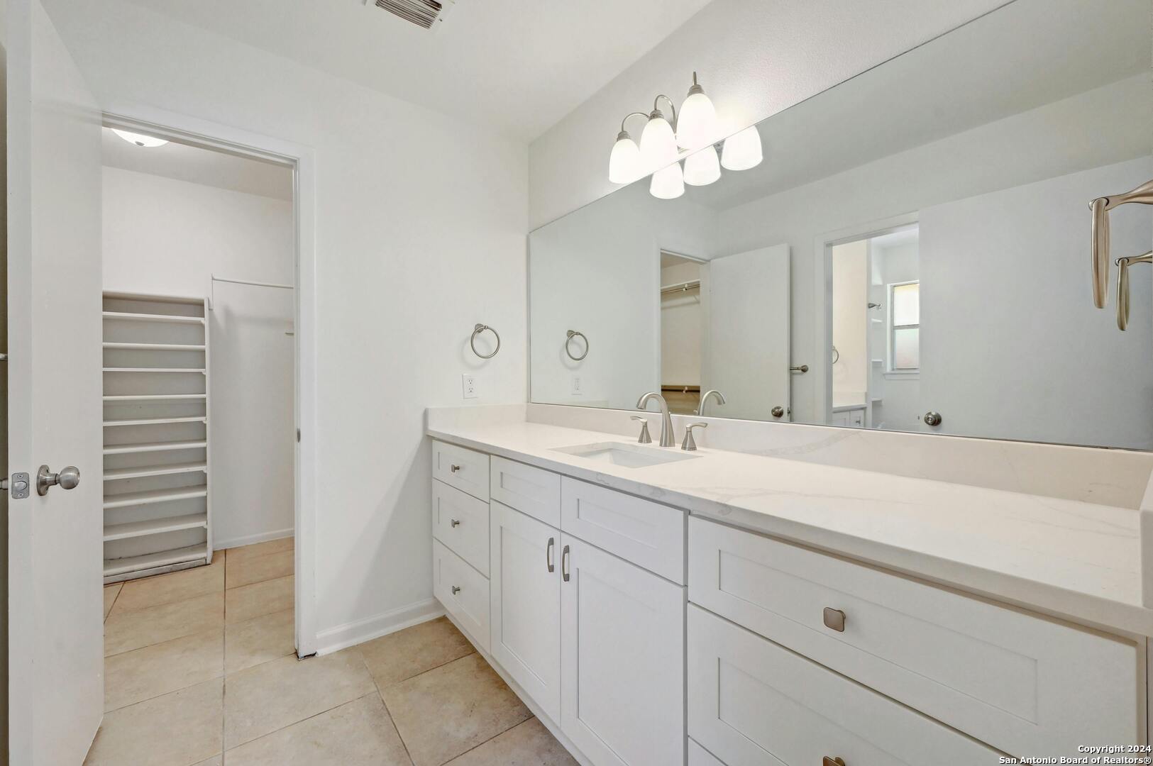 12606 chateau forest