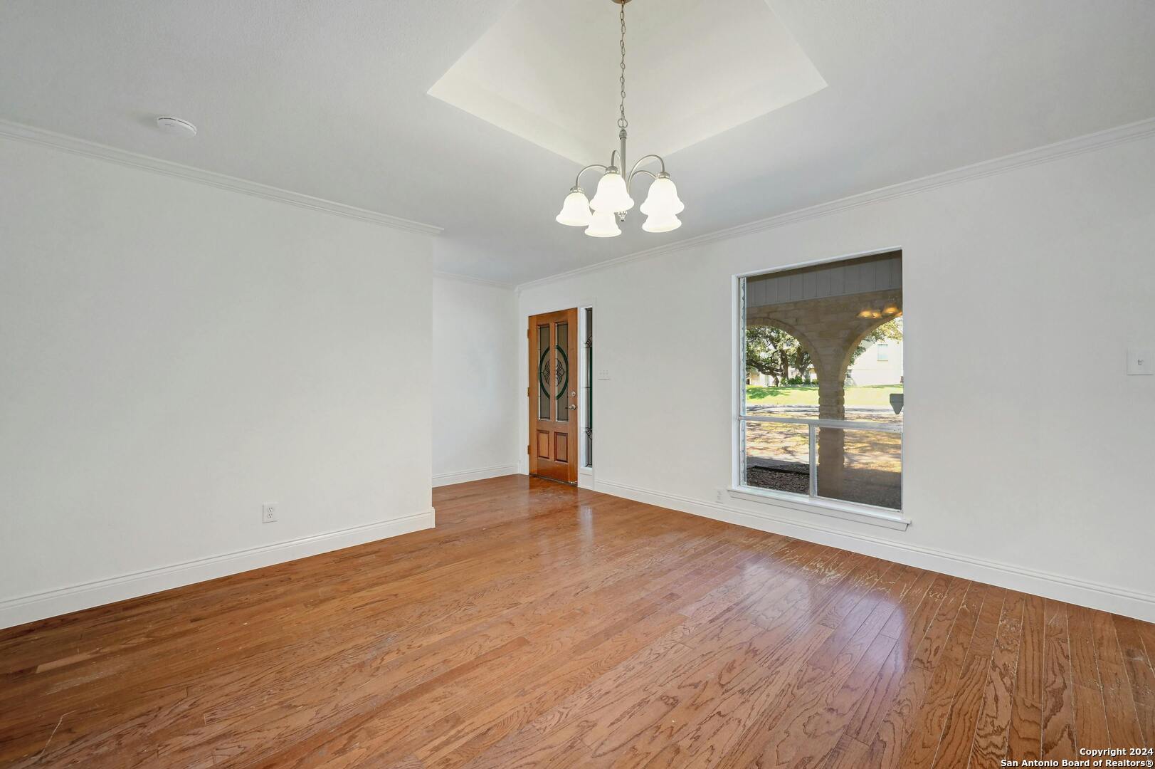 12606 chateau forest