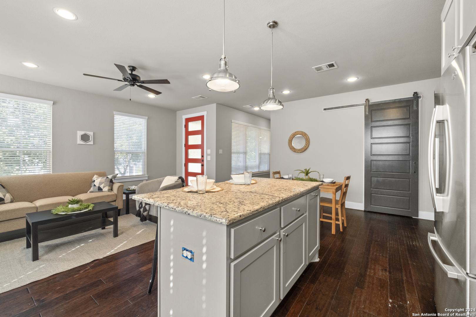 256 CLAREMONT AVE #101 101