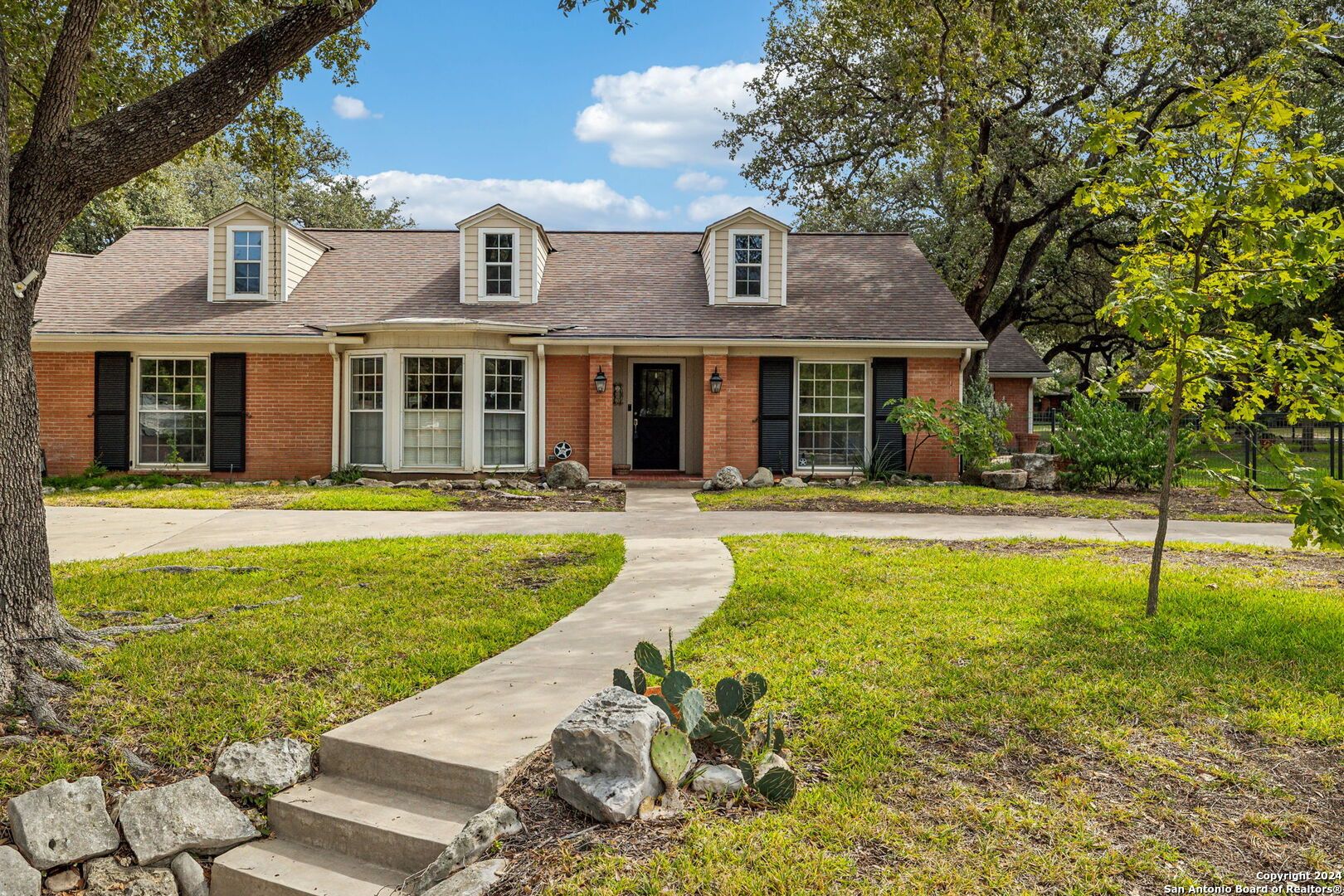 103 Five Oaks