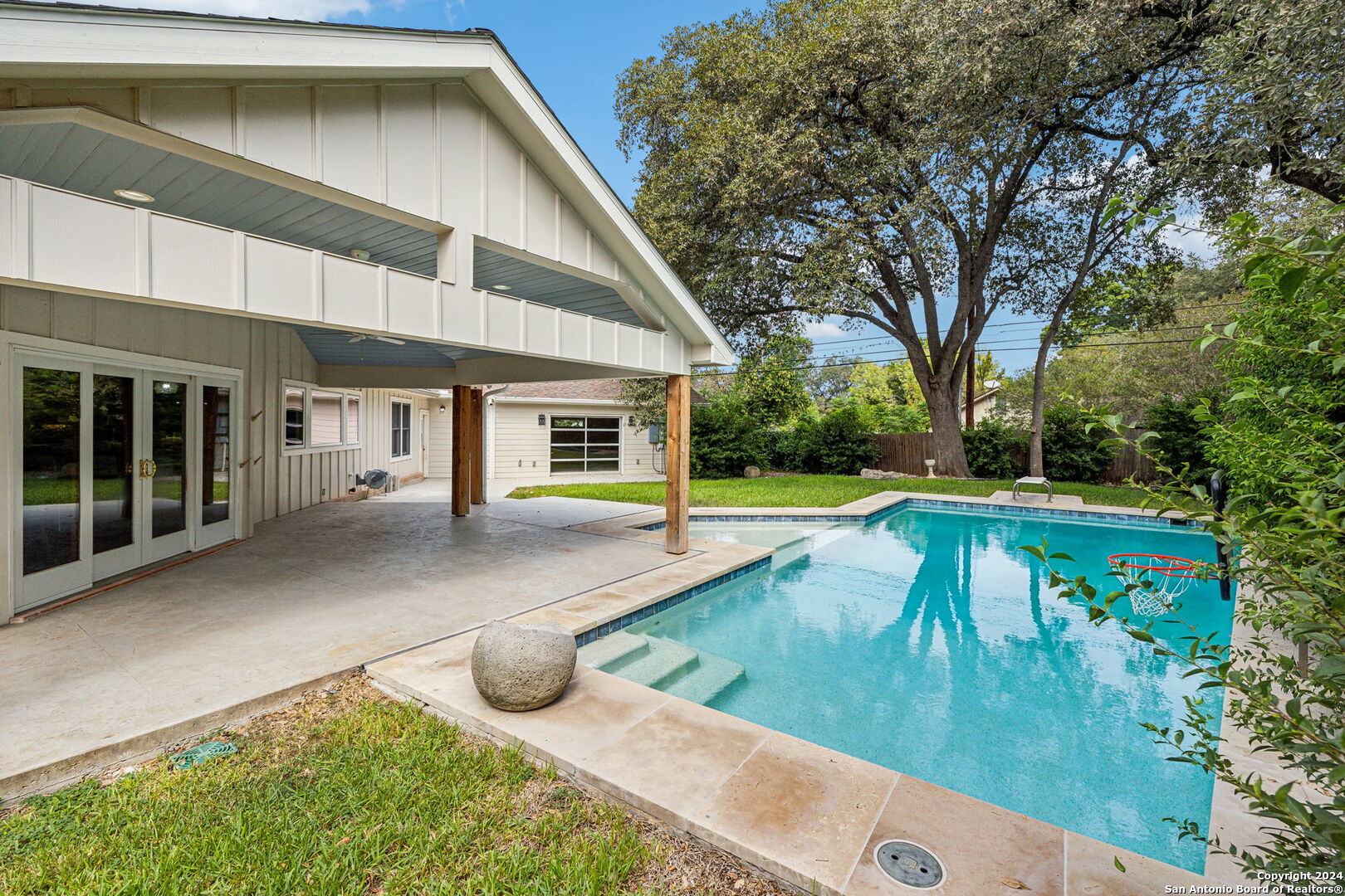 103 Five Oaks