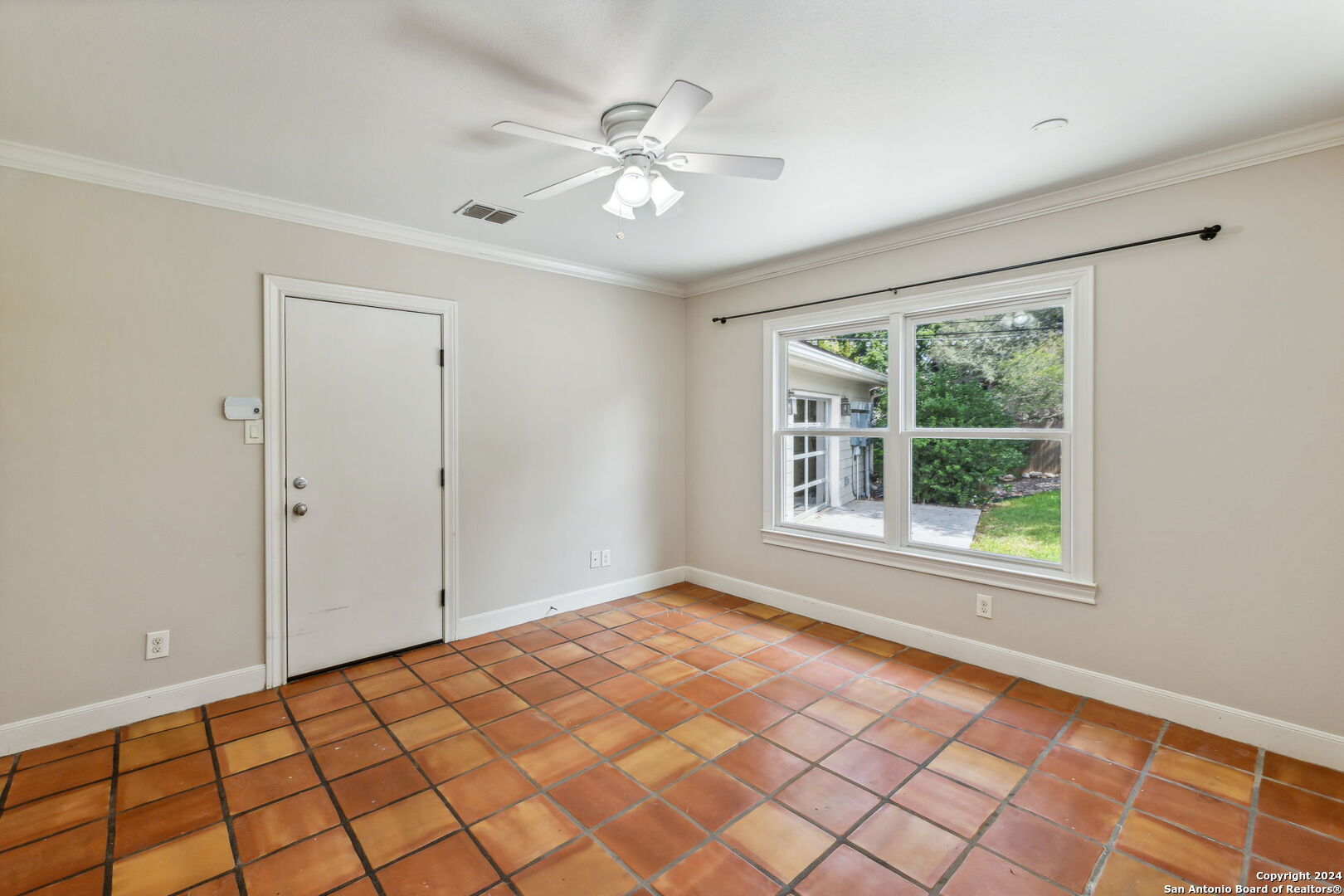 103 Five Oaks