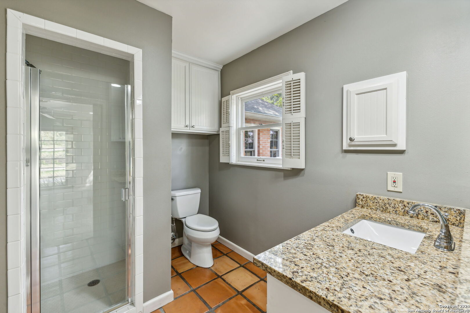 103 Five Oaks