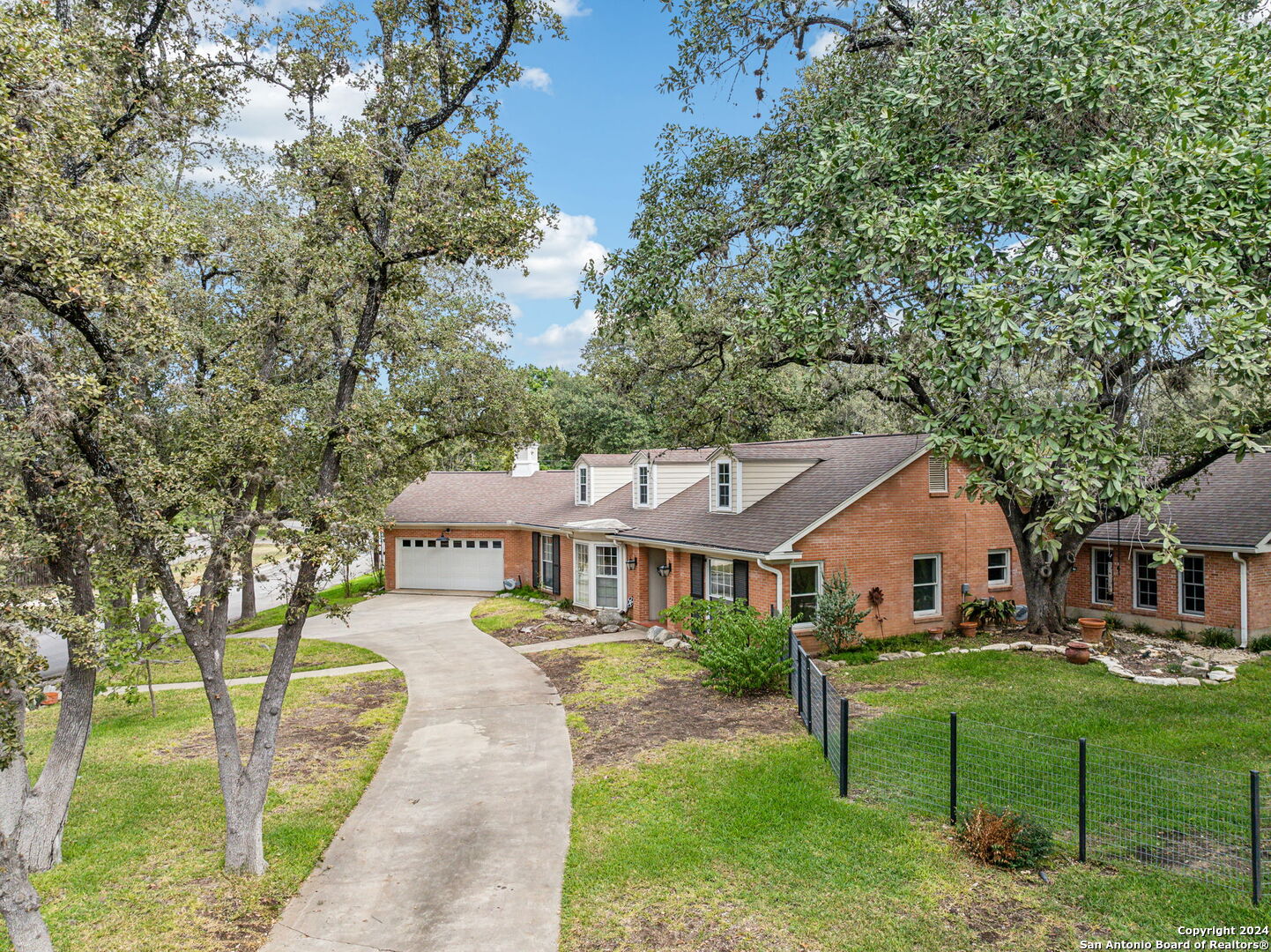103 Five Oaks