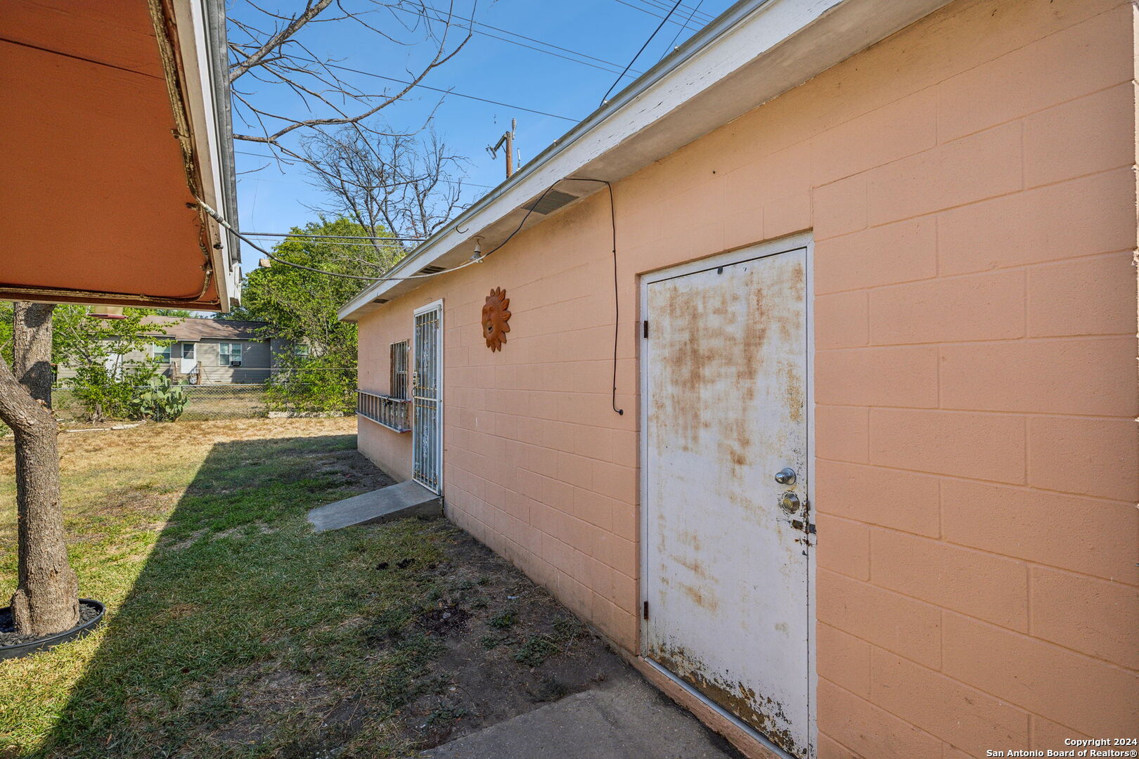 135 COLTON DR