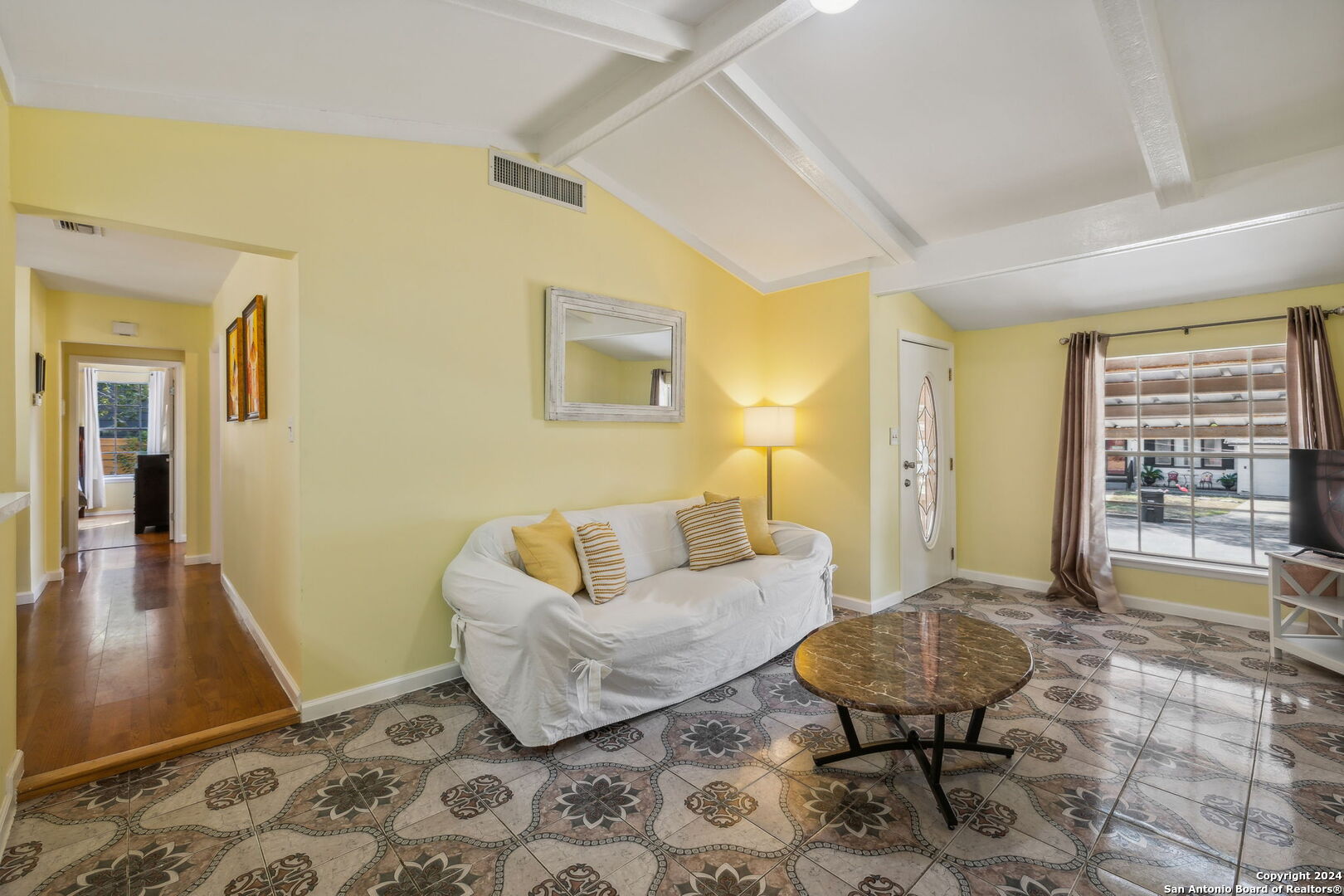 135 COLTON DR