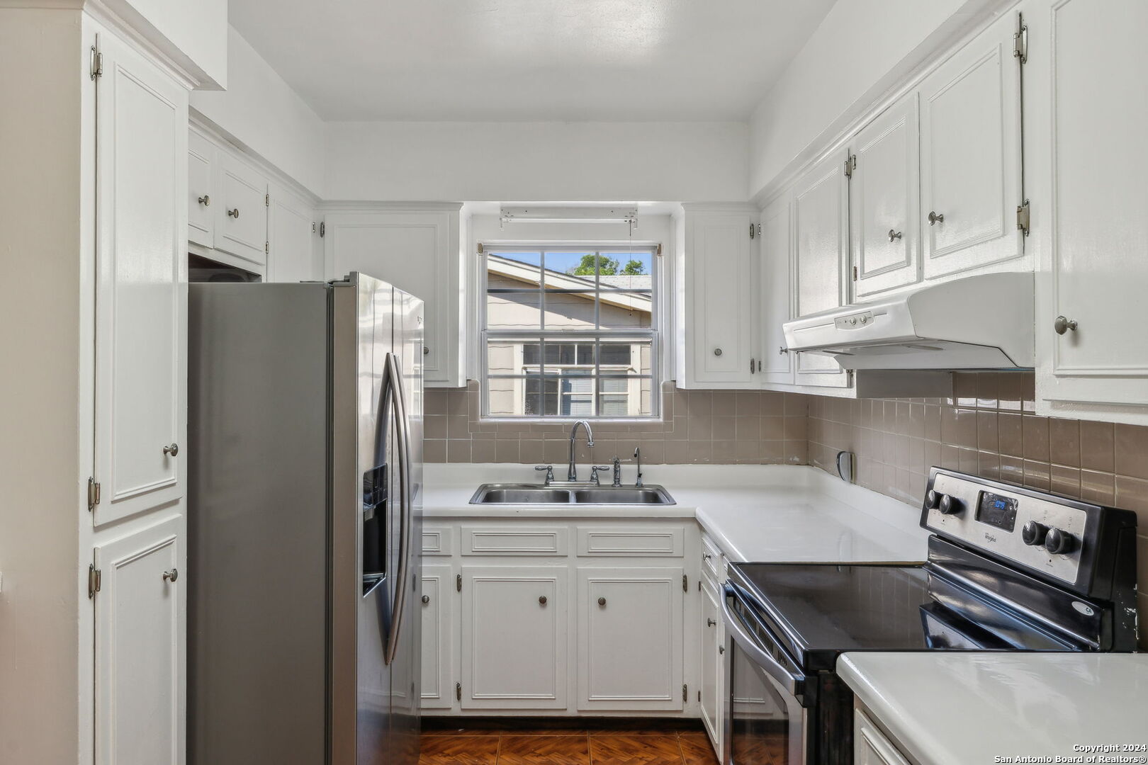 135 COLTON DR