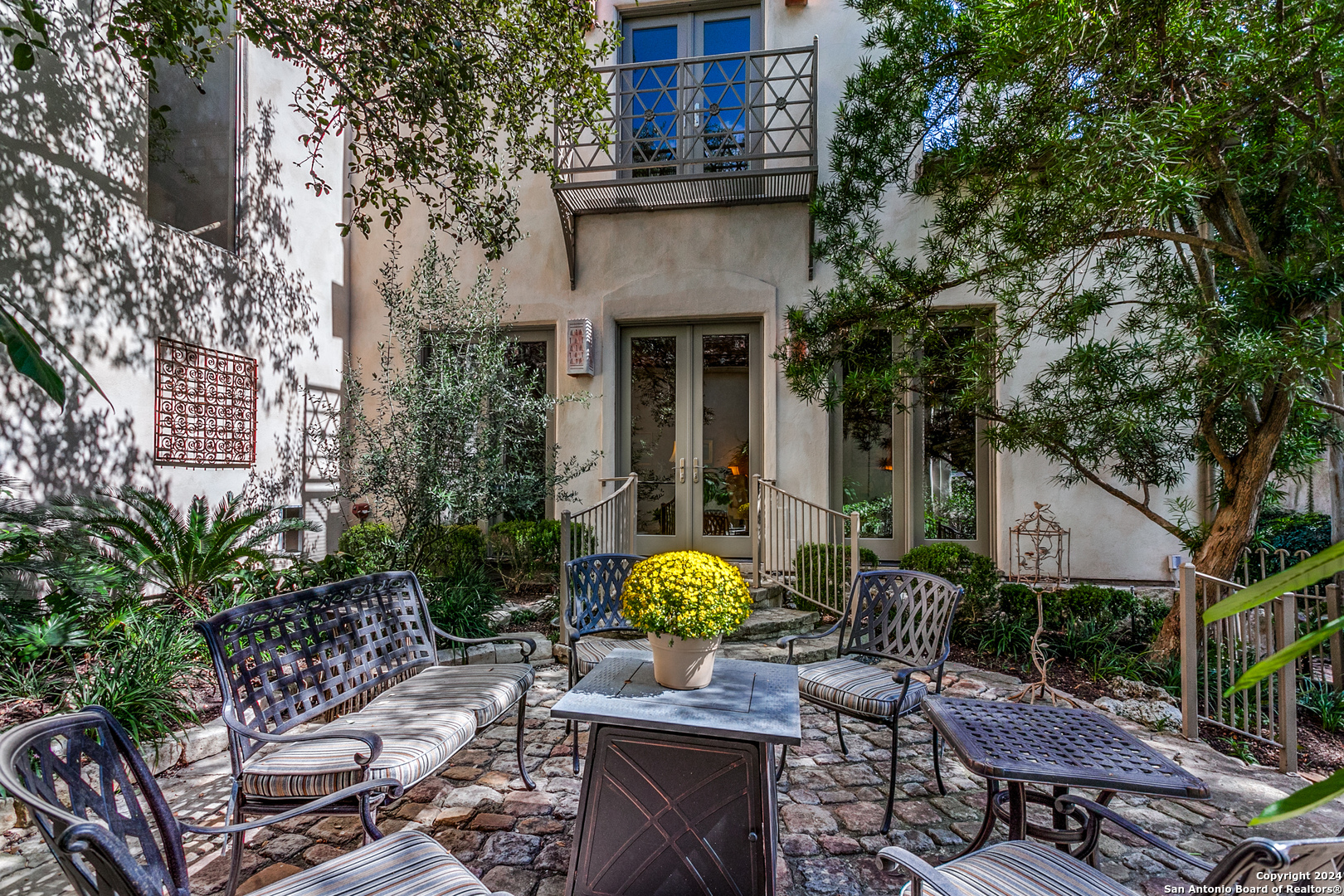 503 SHERATON DR