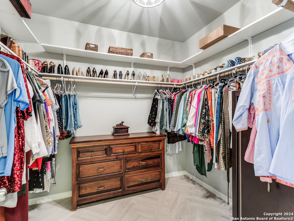 108 WELLESLEY BLVD