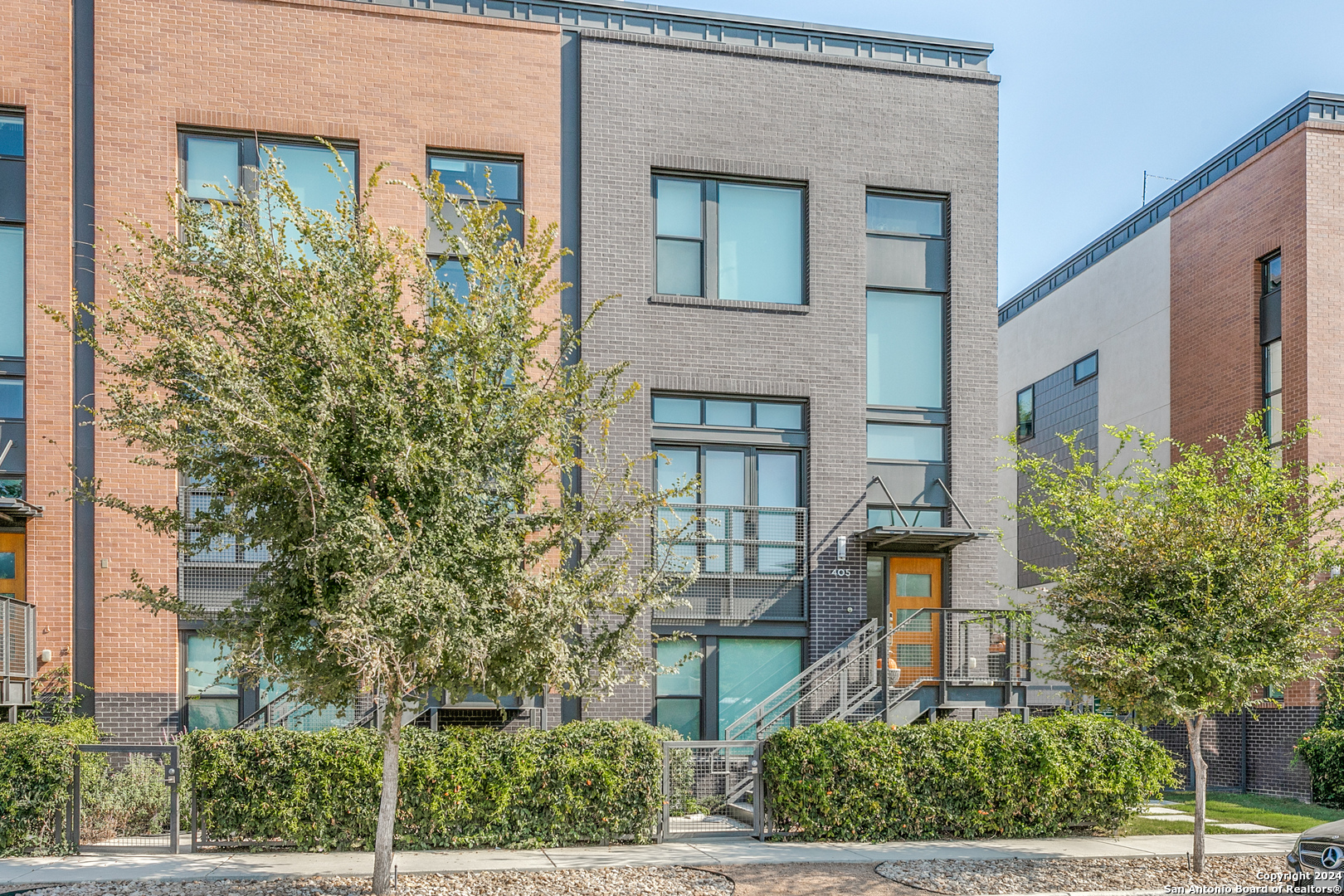 318 W GRAYSON ST #405
