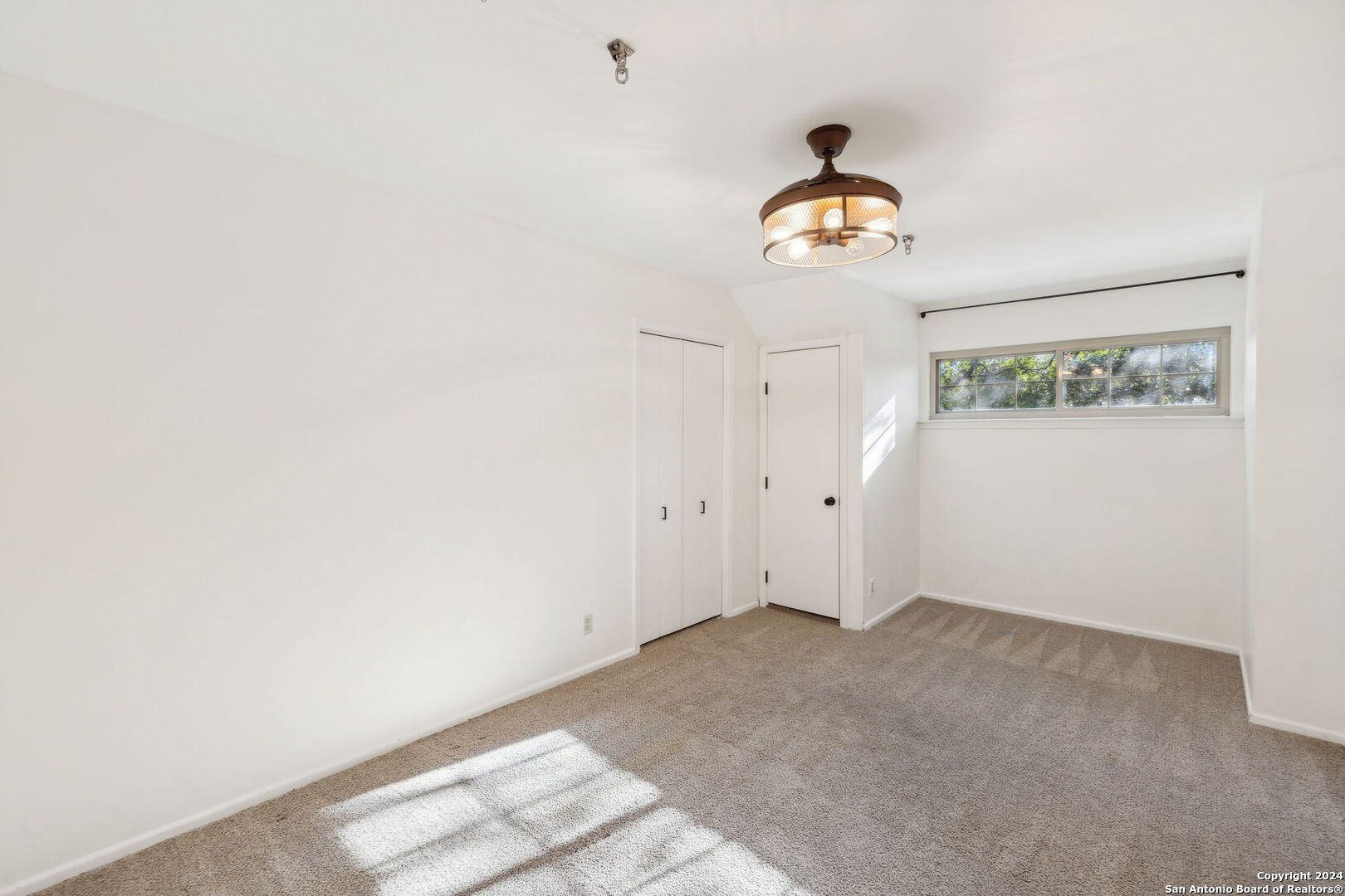 10306 kings grant