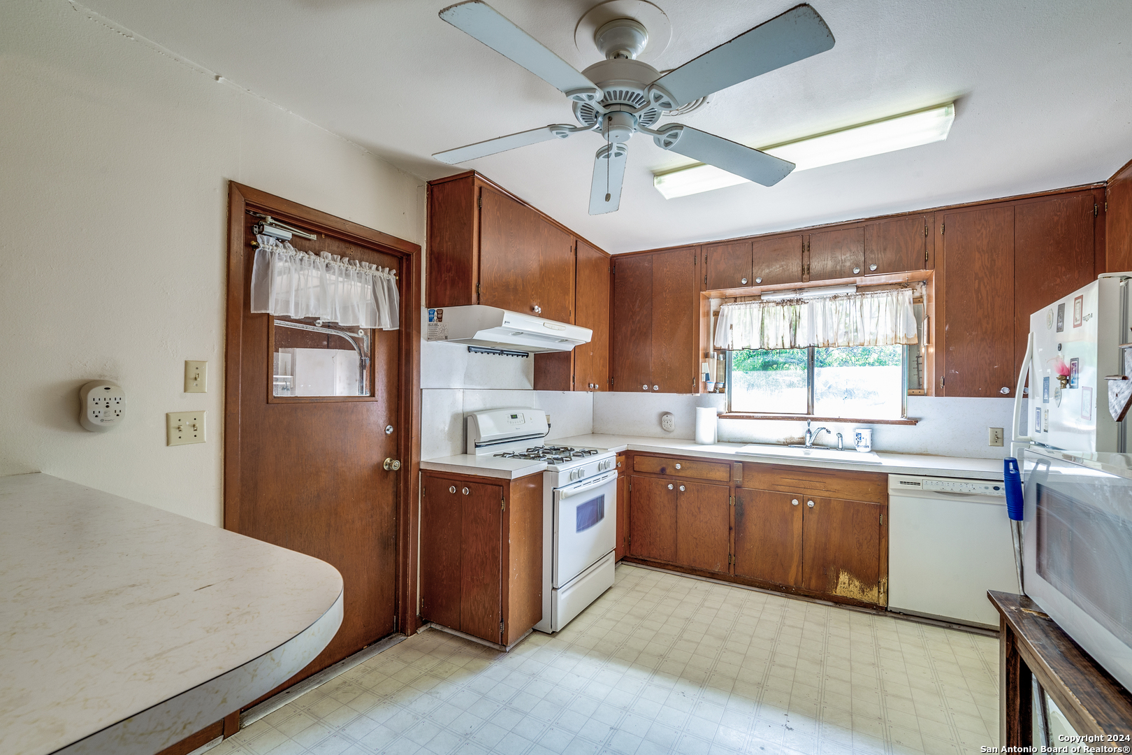 508 FAITH DR