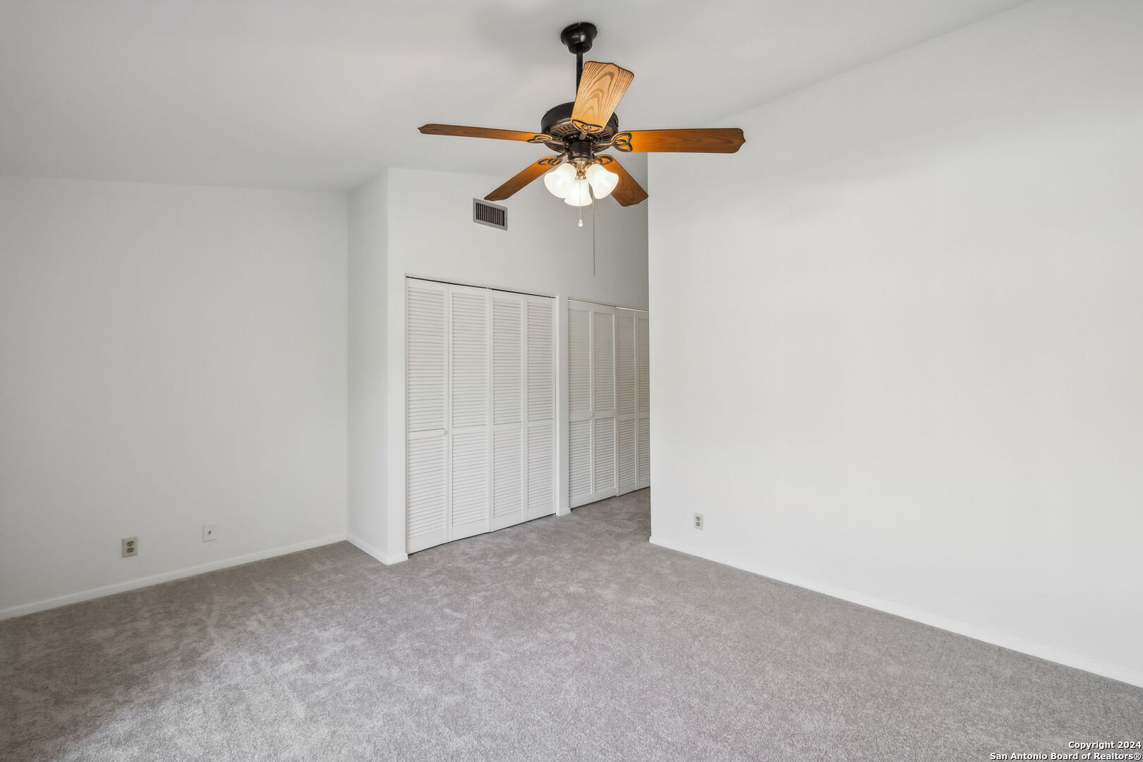 5511 N NEW BRAUNFELS AVE 5511