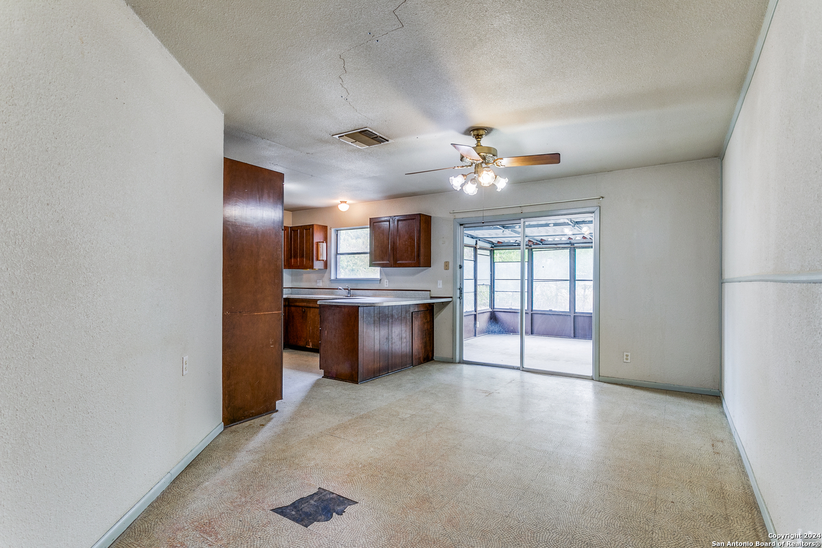 8214 CAMPOBELLO DR