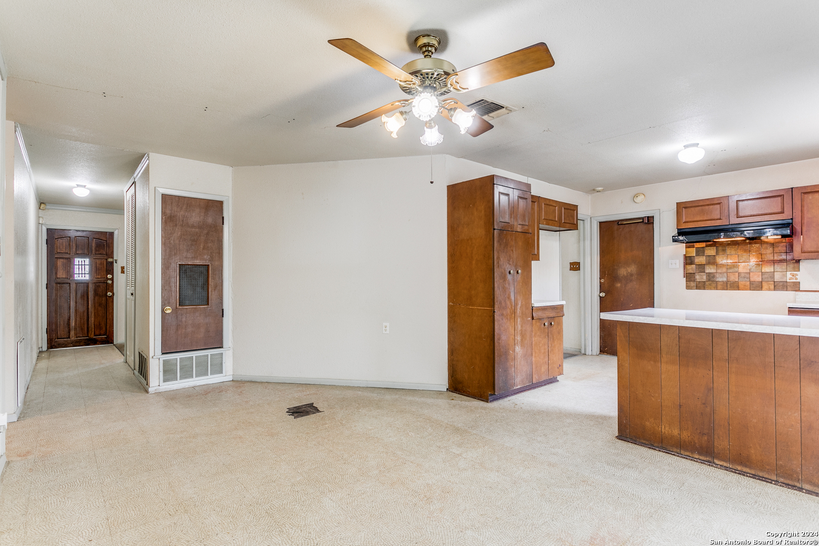 8214 CAMPOBELLO DR