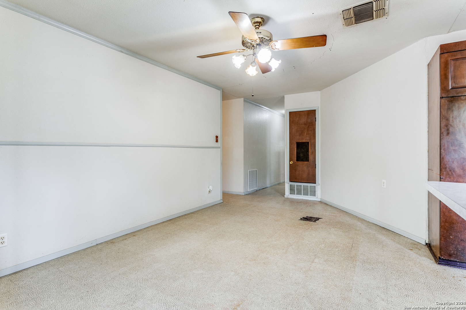8214 CAMPOBELLO DR
