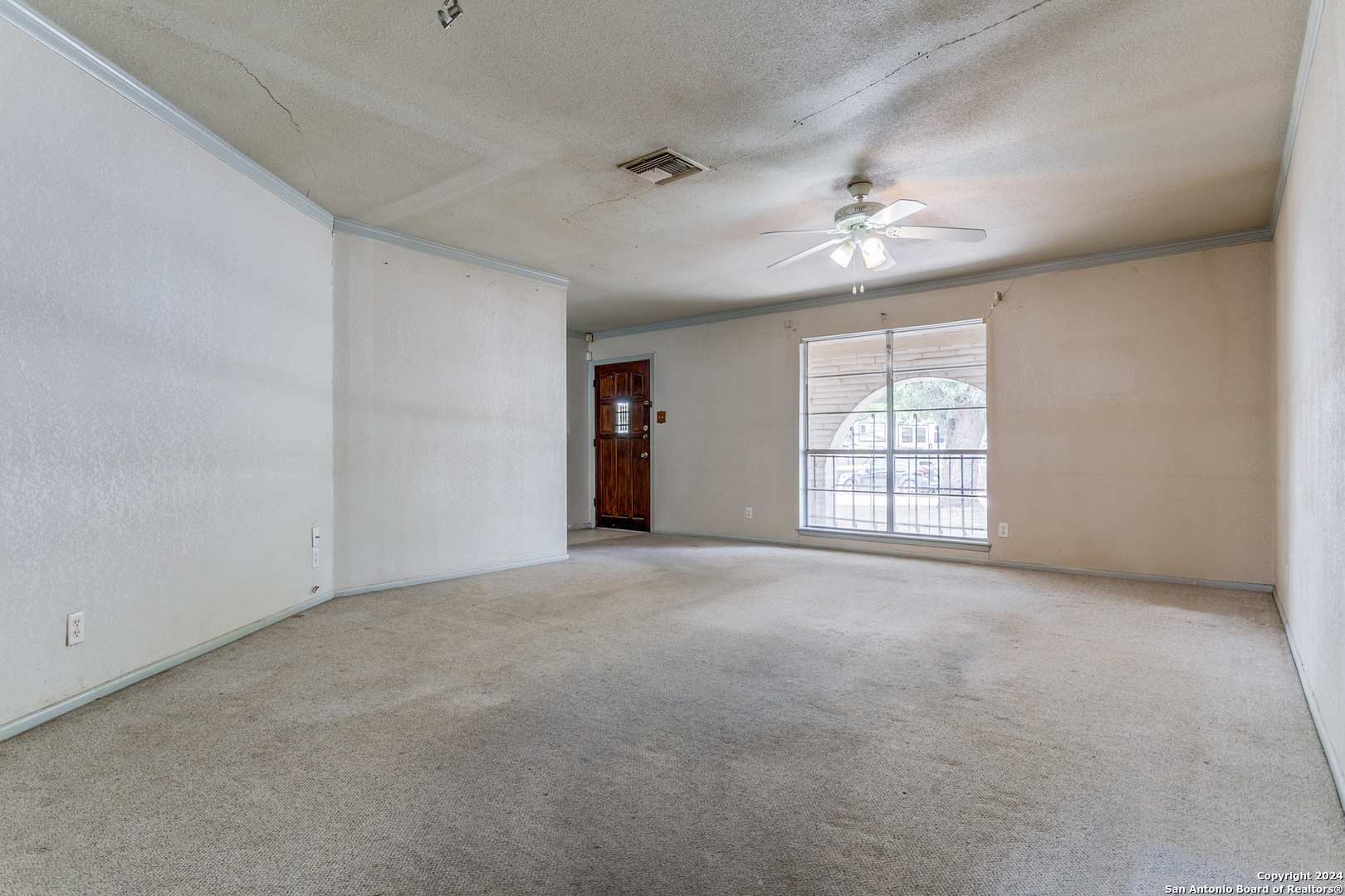 8214 CAMPOBELLO DR